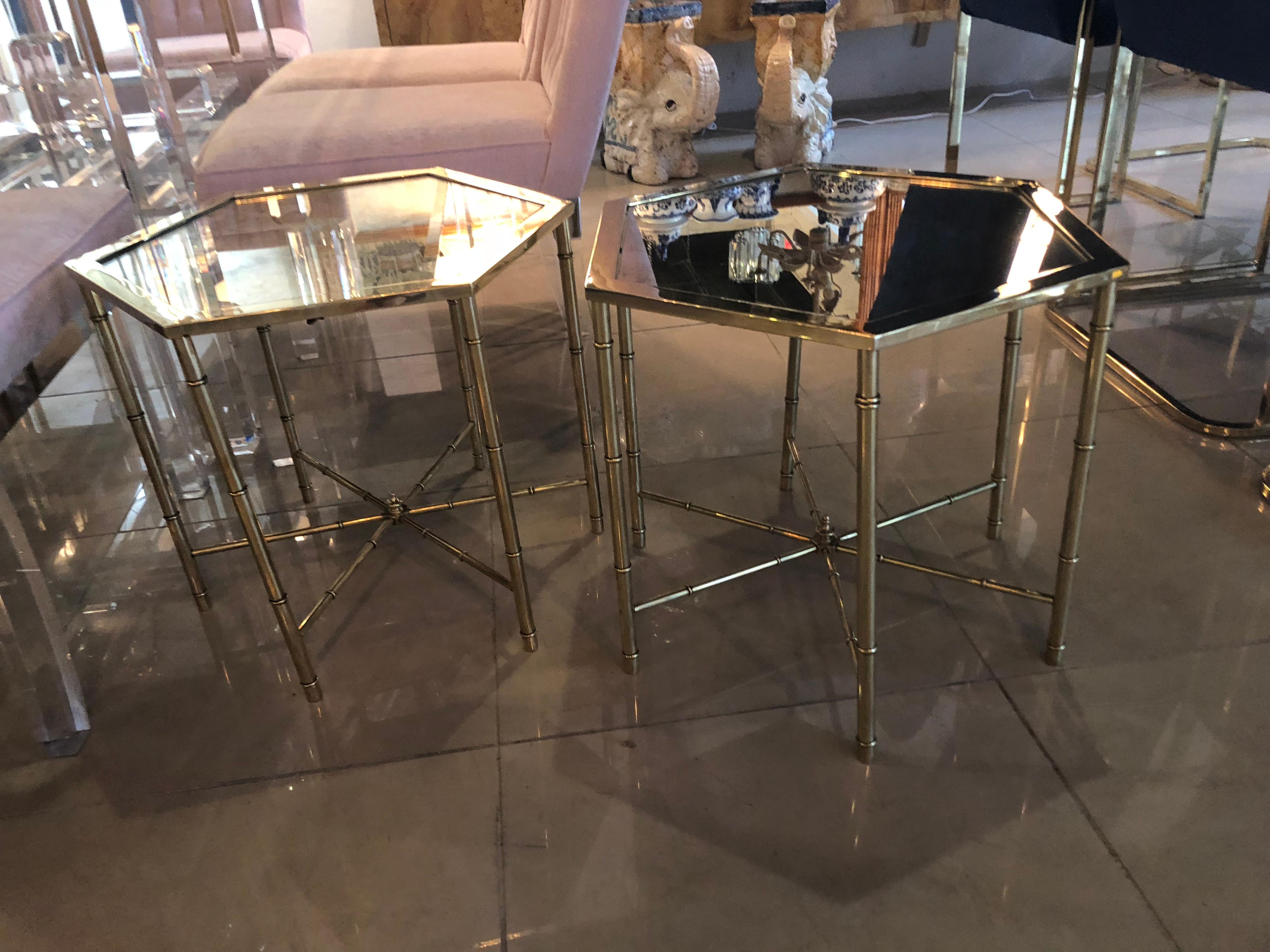 Late 20th Century Vintage Pair Polished Brass Mastercraft End Side Beverage Tables Antique Mirror