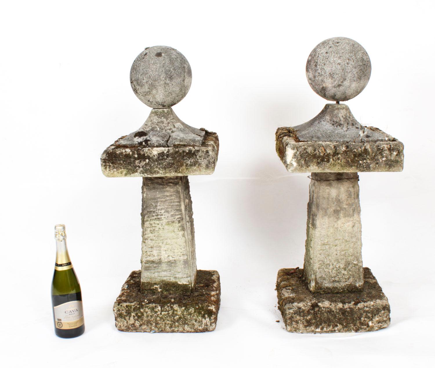 Vintage Pair of Reclaimed Weathered Composition Stone Ball Pier Caps 20thC For Sale 6