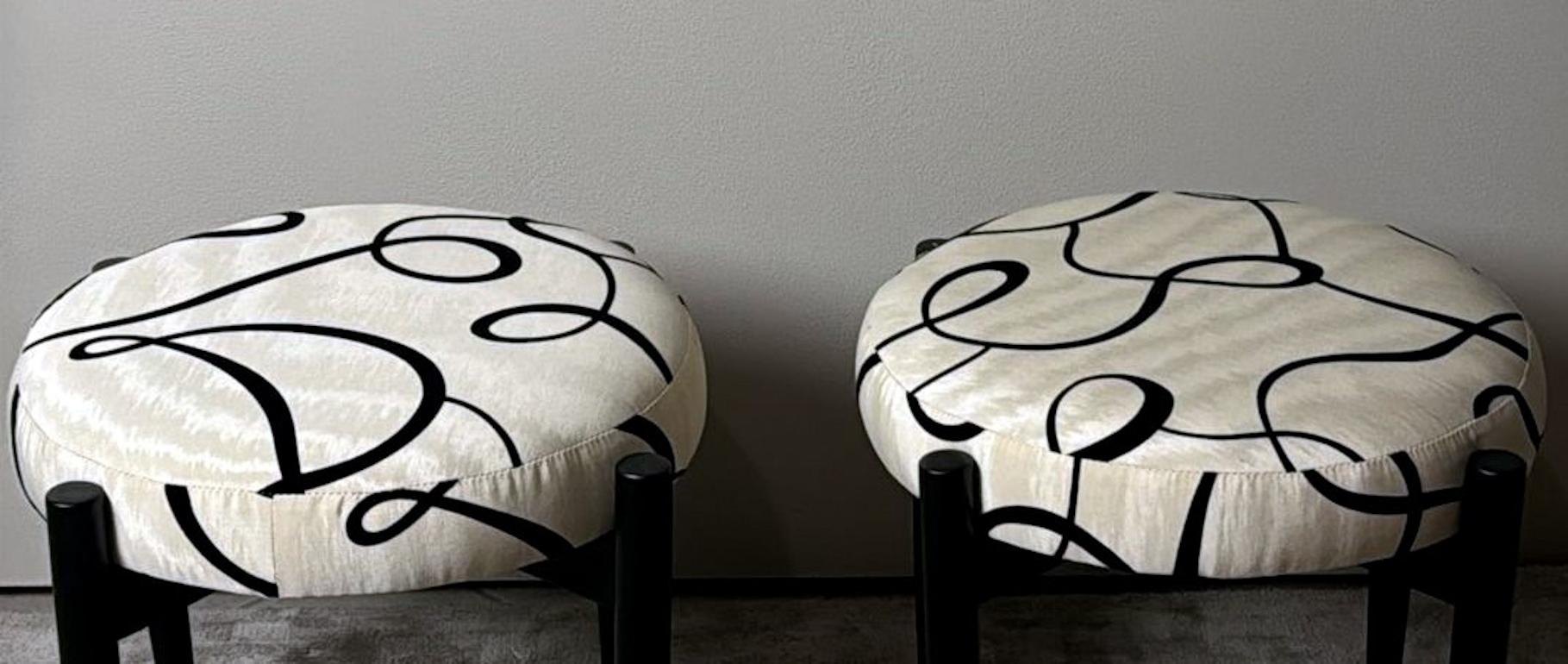 Hand-Crafted Vintage Pair of Round Italian Stools in Ebonized Wood and Dedar Fabric For Sale