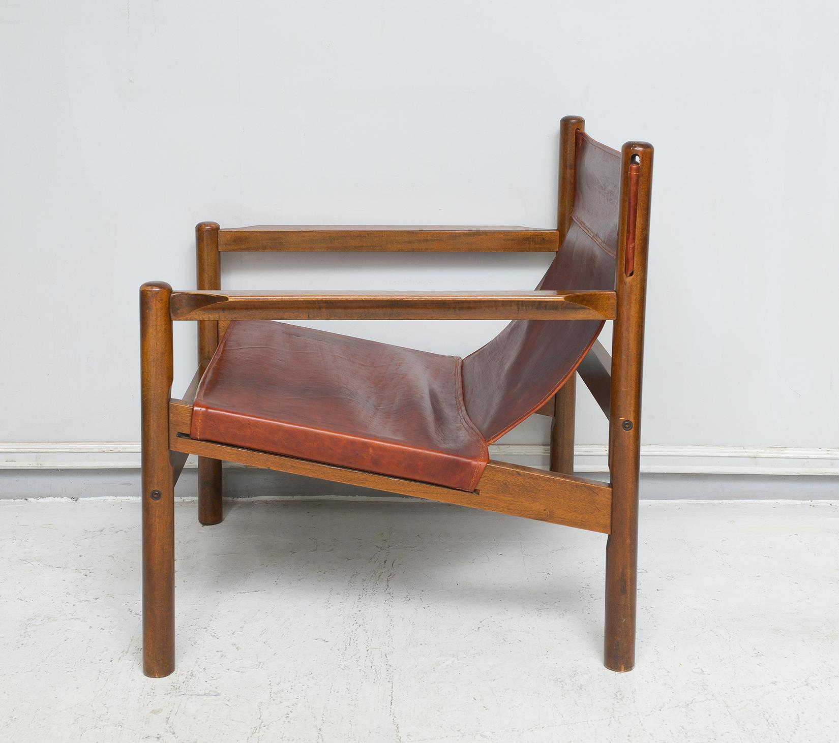 Moderne  Paire de chaises en cuir de style safari Vintage en vente