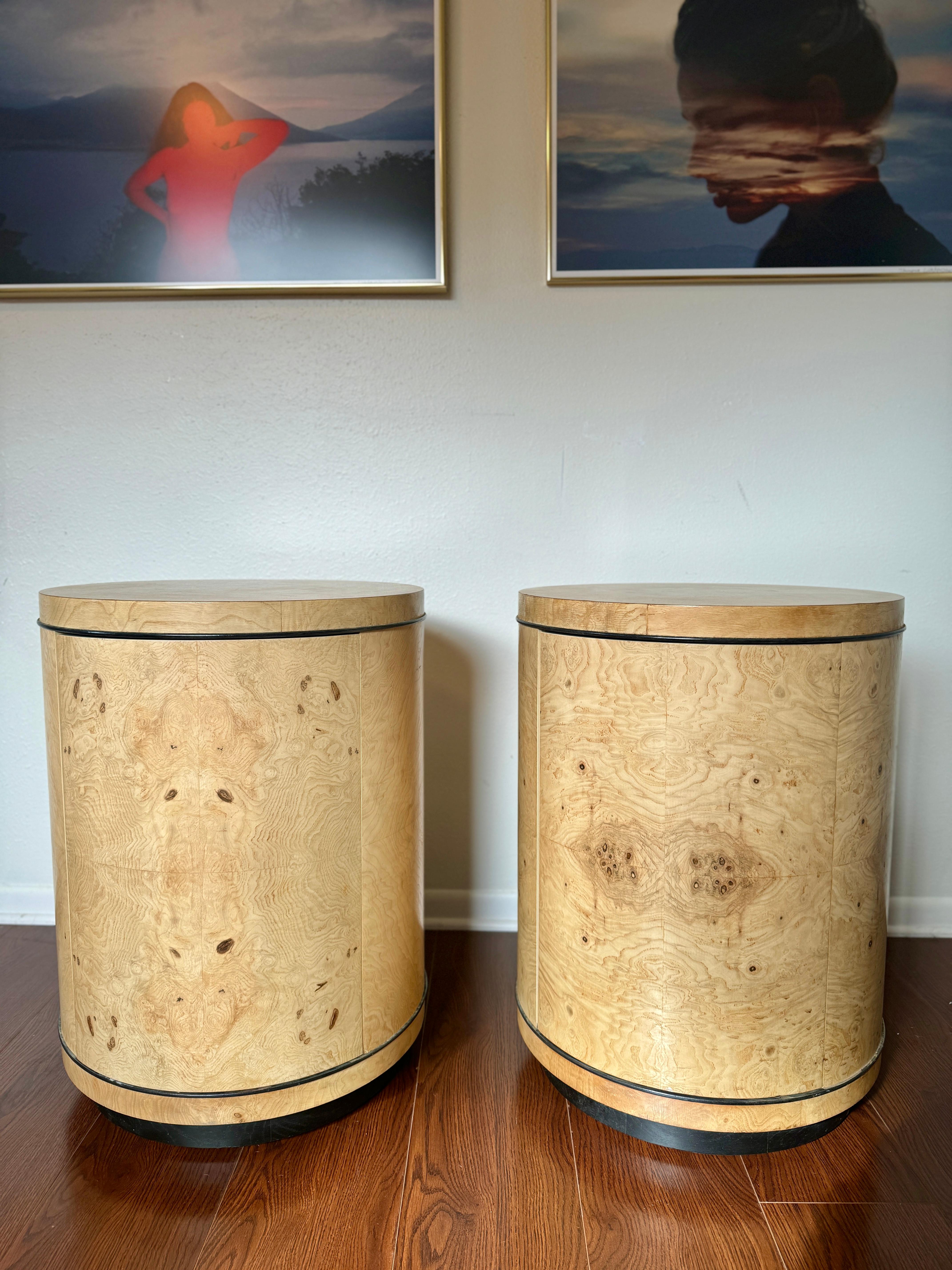 North American Vintage pair of Scene II burl drum side tables by Henredon, circa 1980s For Sale