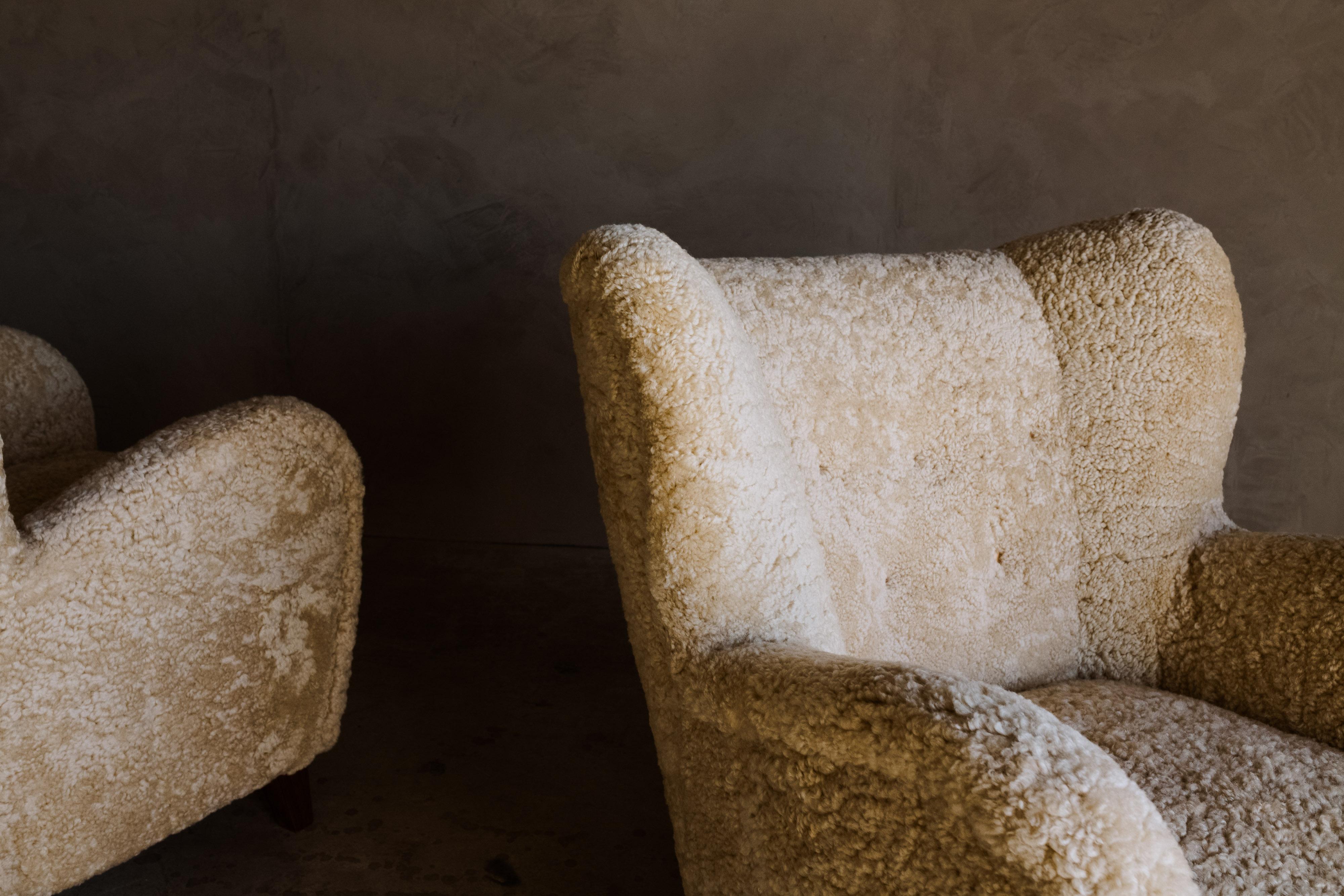 Mid-20th Century Vintage Pair of Sheepskin Lounge Chairs from Finland, circa 1950