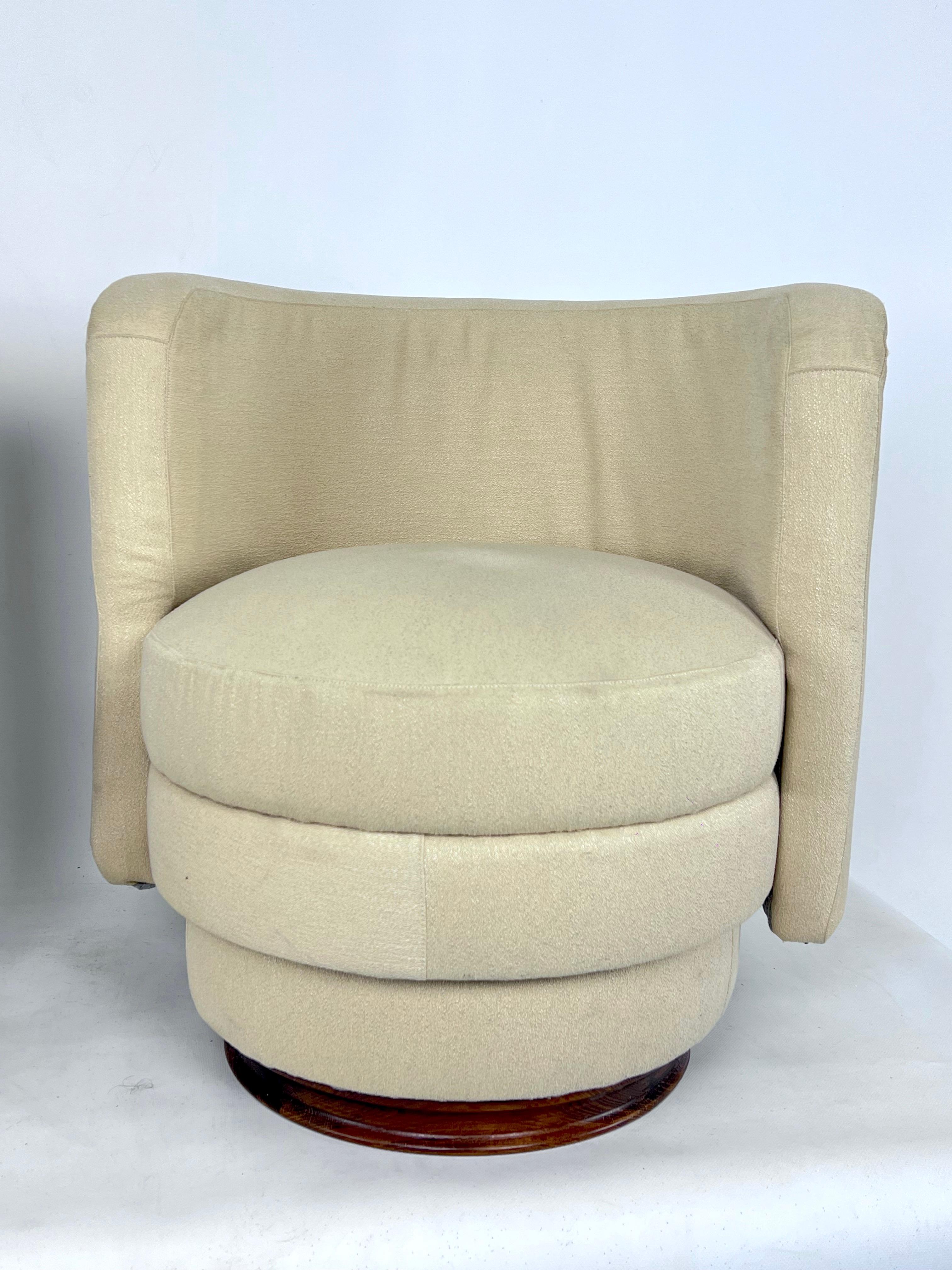 Pareja Vintage de Pequeños Sillones Italianos de Estilo Art Decó, Años 70 siglo XX en venta
