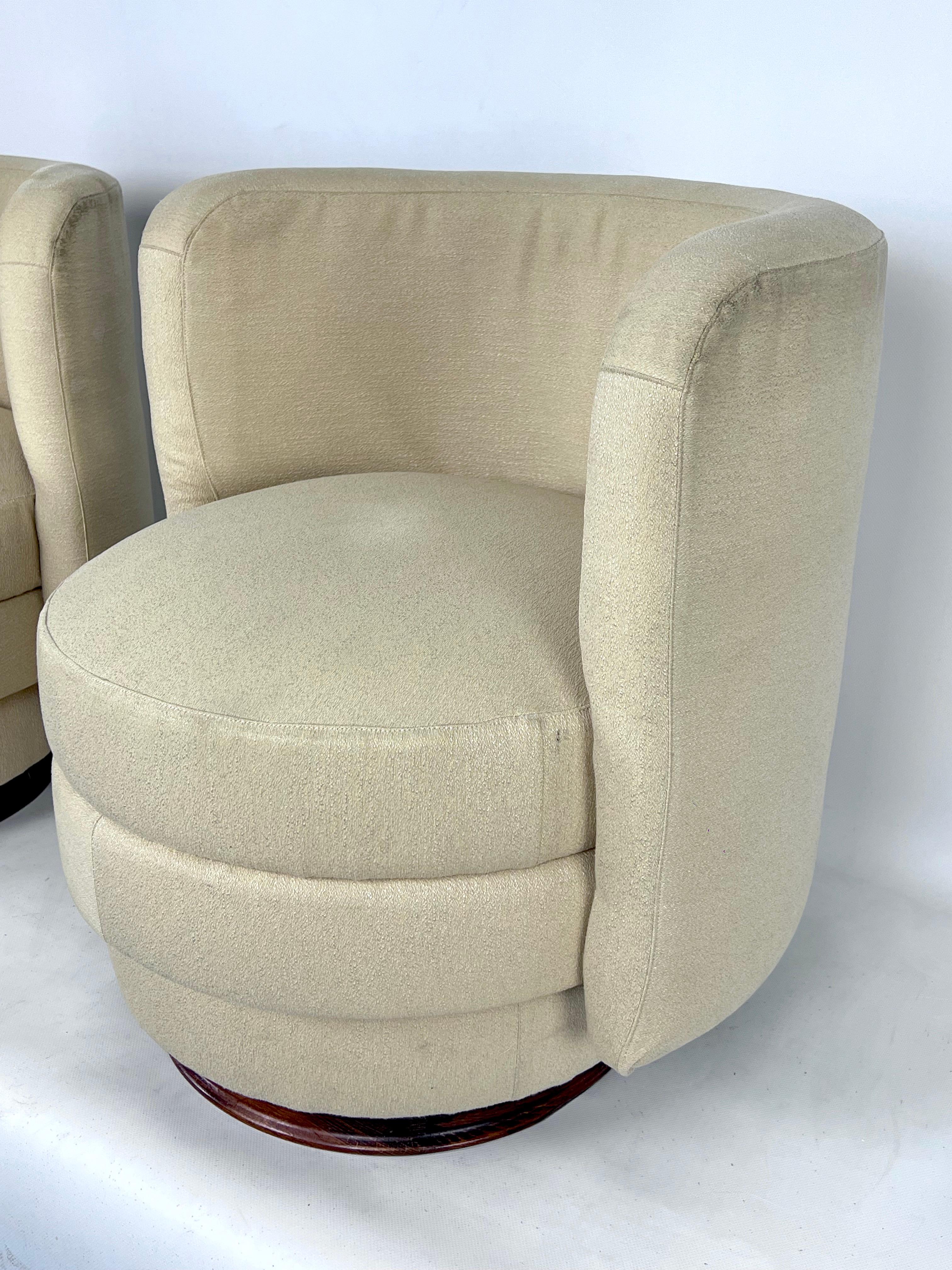 Pareja Vintage de Pequeños Sillones Italianos de Estilo Art Decó, Años 70 en venta 2