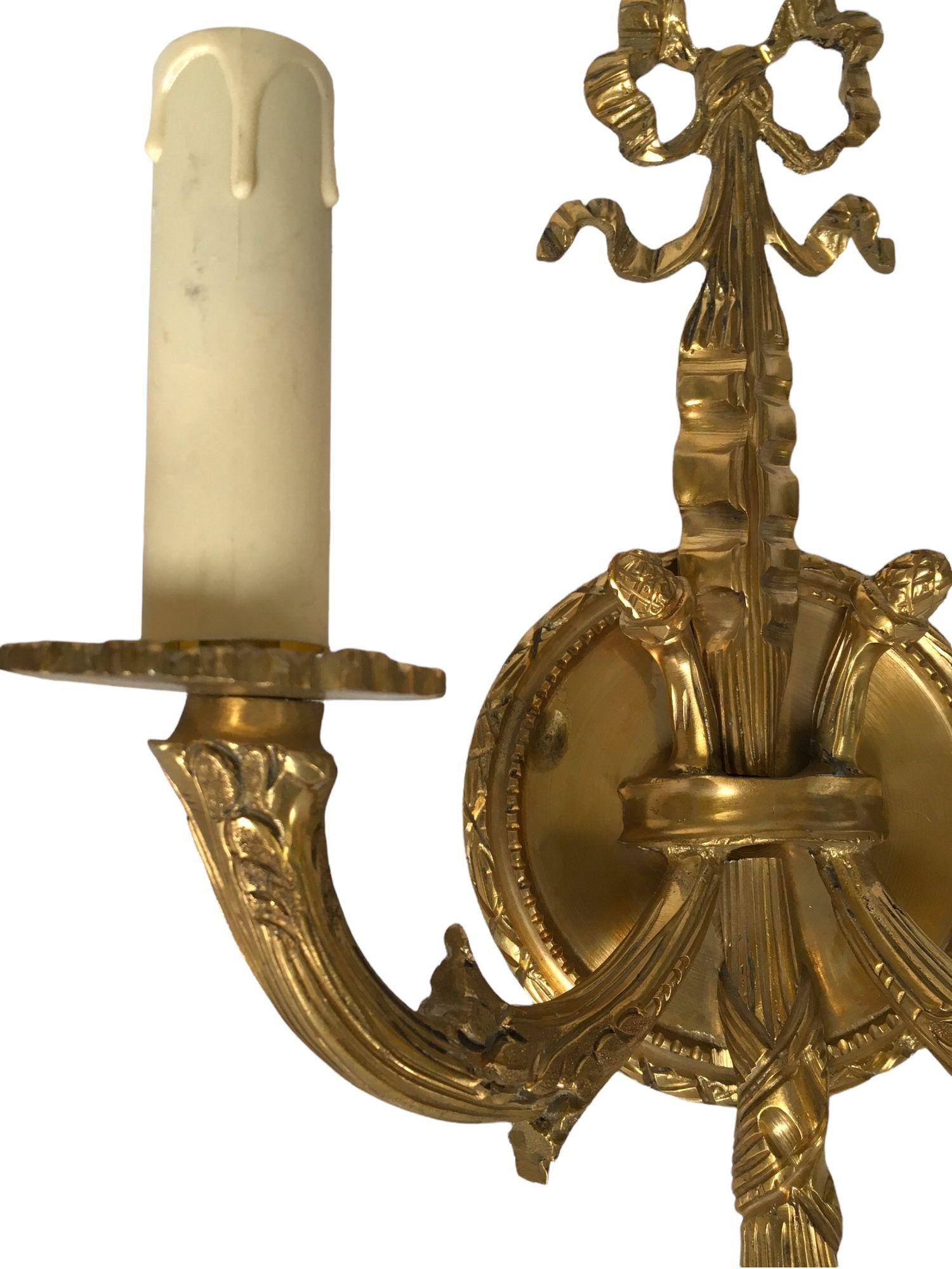 Vintage Pair of Solid Brass Wall-mount Sconces. For Sale 1