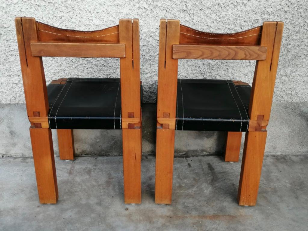 Vintage Pair of Solid Elm & Black Leather S11 Chairs by Pierre Chapo, Ca. 1960 For Sale 2