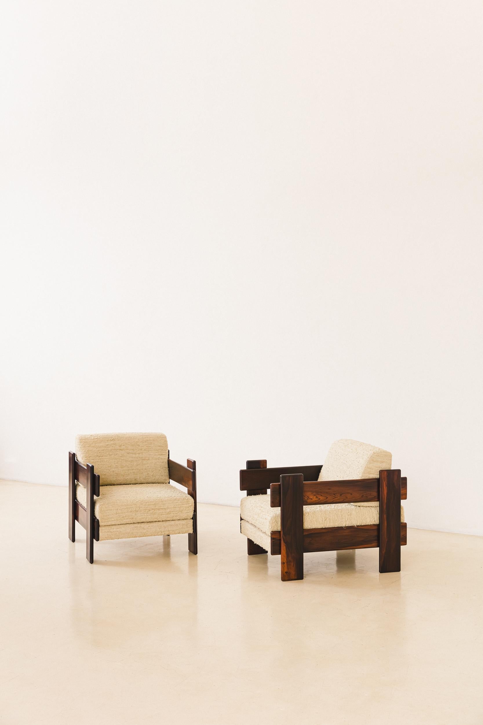 Mid-Century moderno Poltrone in palissandro massiccio dell'azienda brasiliana Casulo, anni '60 in vendita