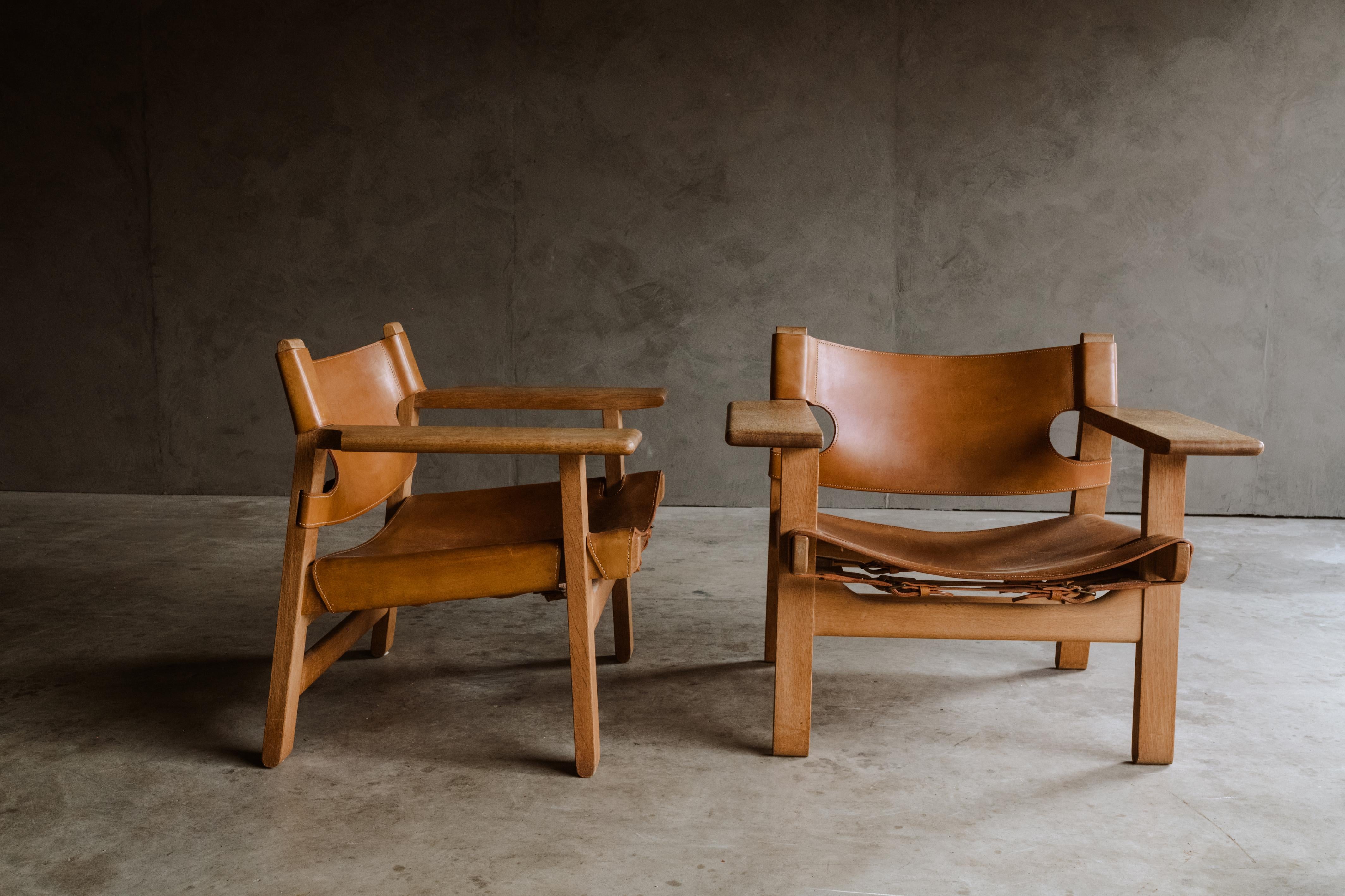 Late 20th Century Vintage Pair of Spanish Chairs Designed by Børge Mogensen, Denmark, 1970s