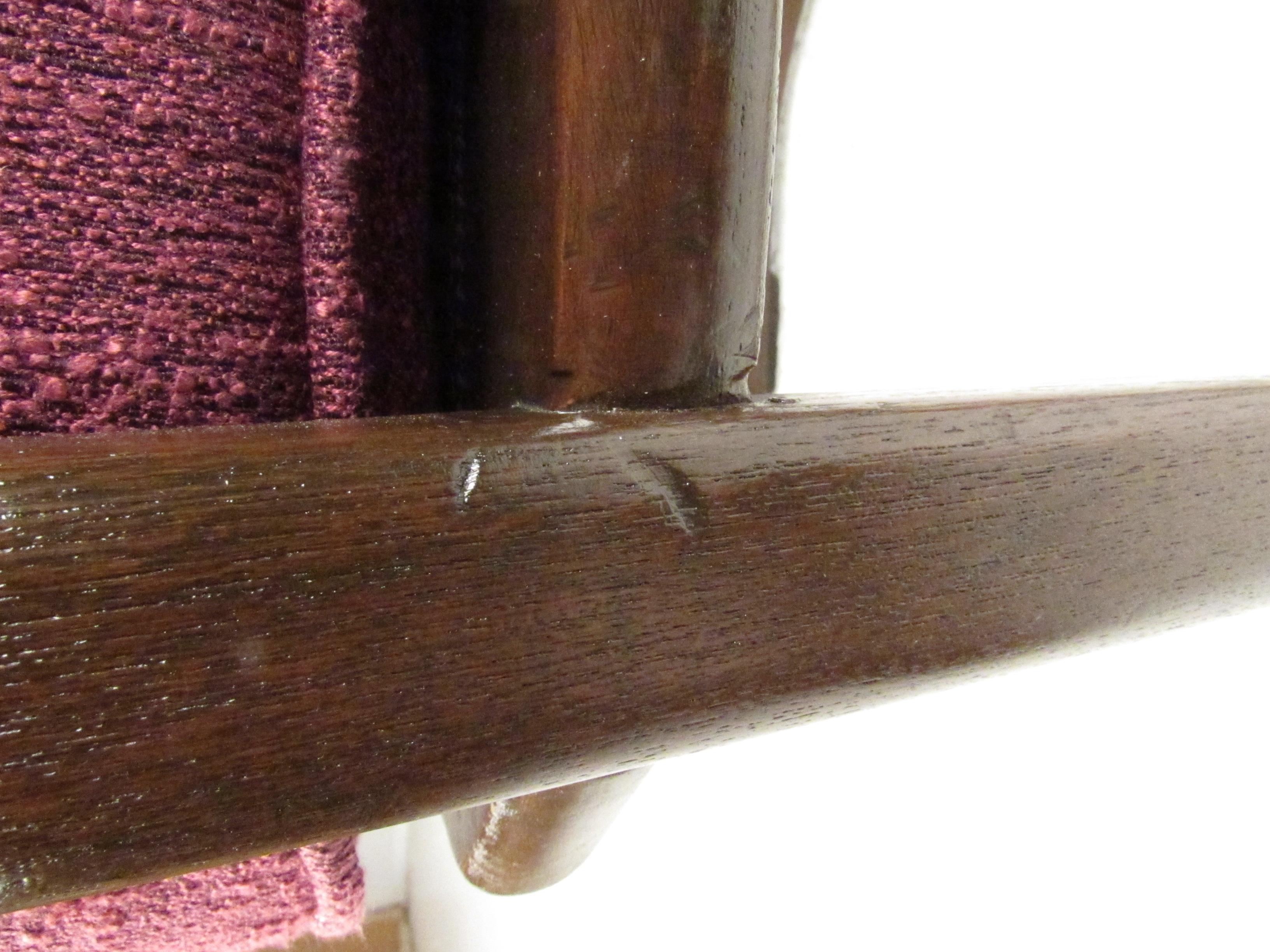 Paire de chaises baril vintage à dossier fuseau 4