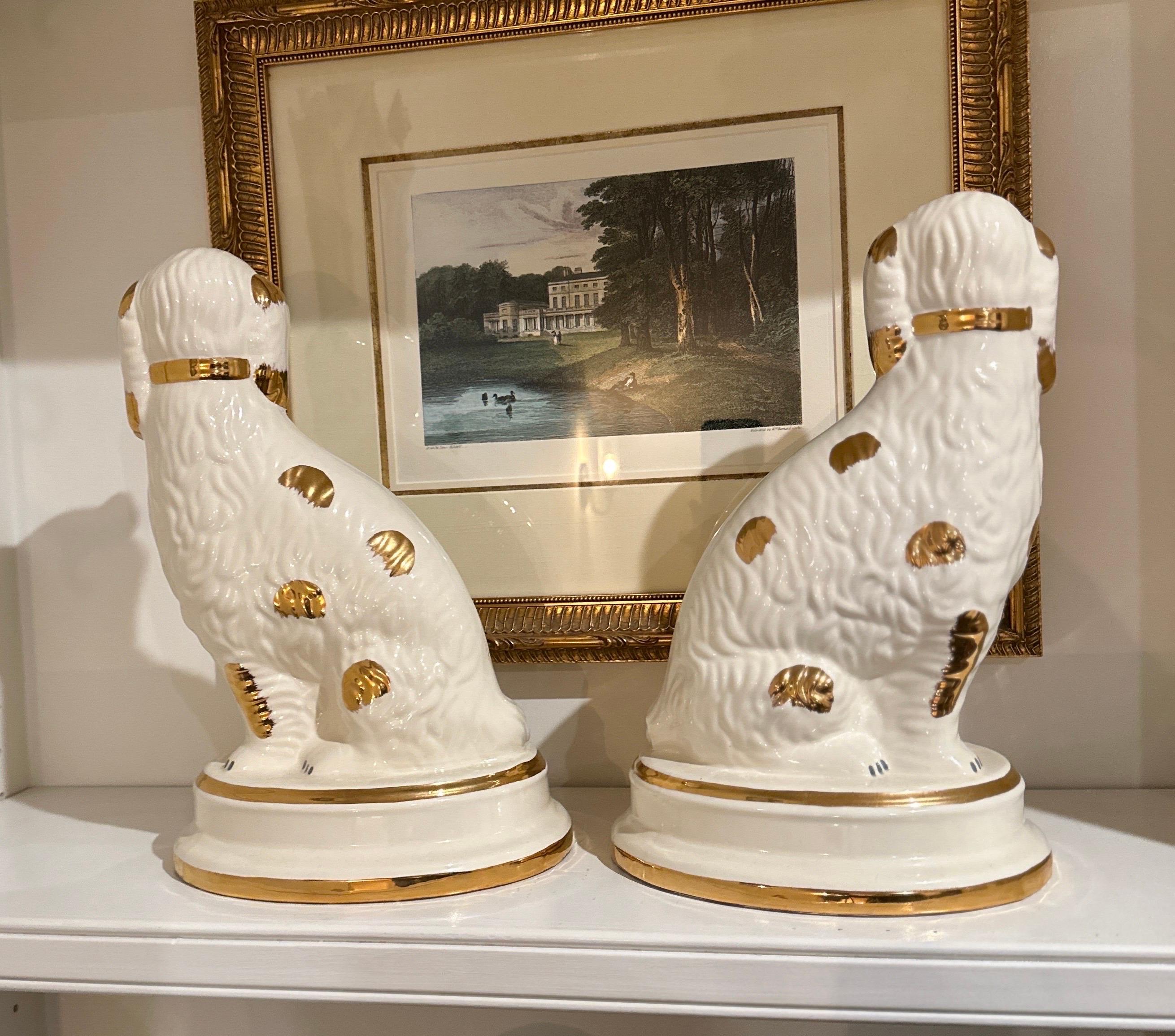 Pareja Vintage de Perros Spaniel de Cerámica Estilo Staffordshire de Chelsea House en venta 3