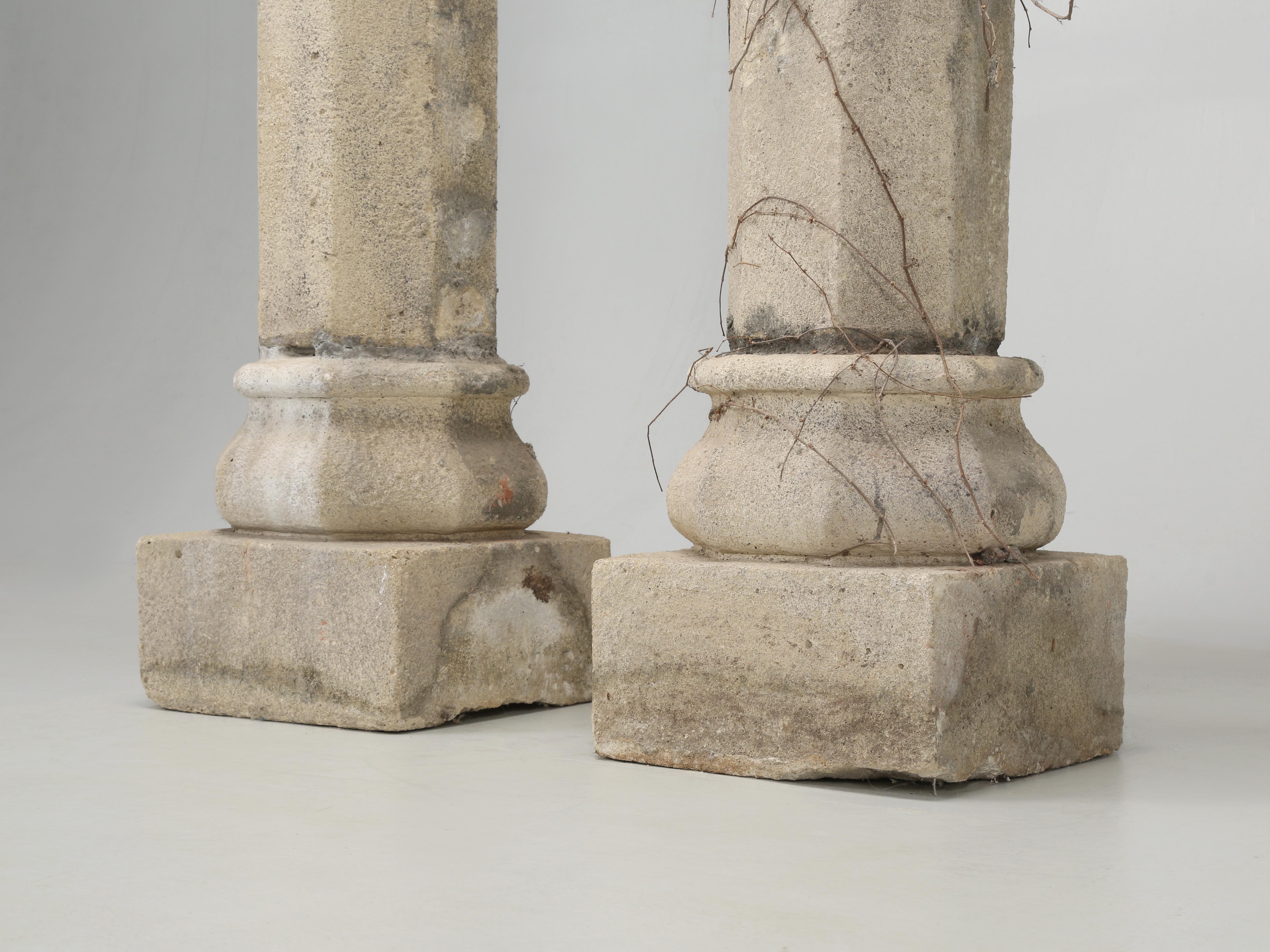 Vintage Pair of Stone Composition Columns from England Made from Crushed Stone For Sale 1