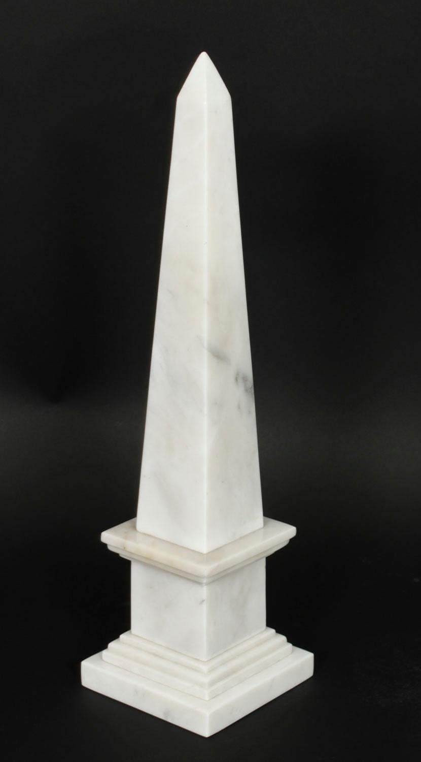 Vintage Pair of Stunning Carrara Marble Obelisks Mid 20th Century For Sale 2