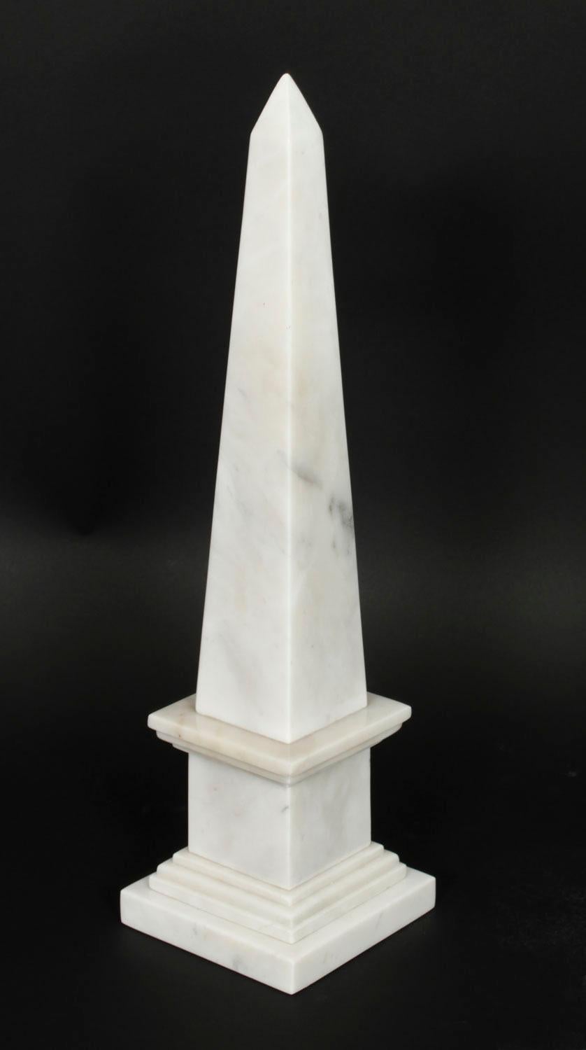 Vintage Pair of Stunning Carrara Marble Obelisks Mid 20th Century For Sale 3
