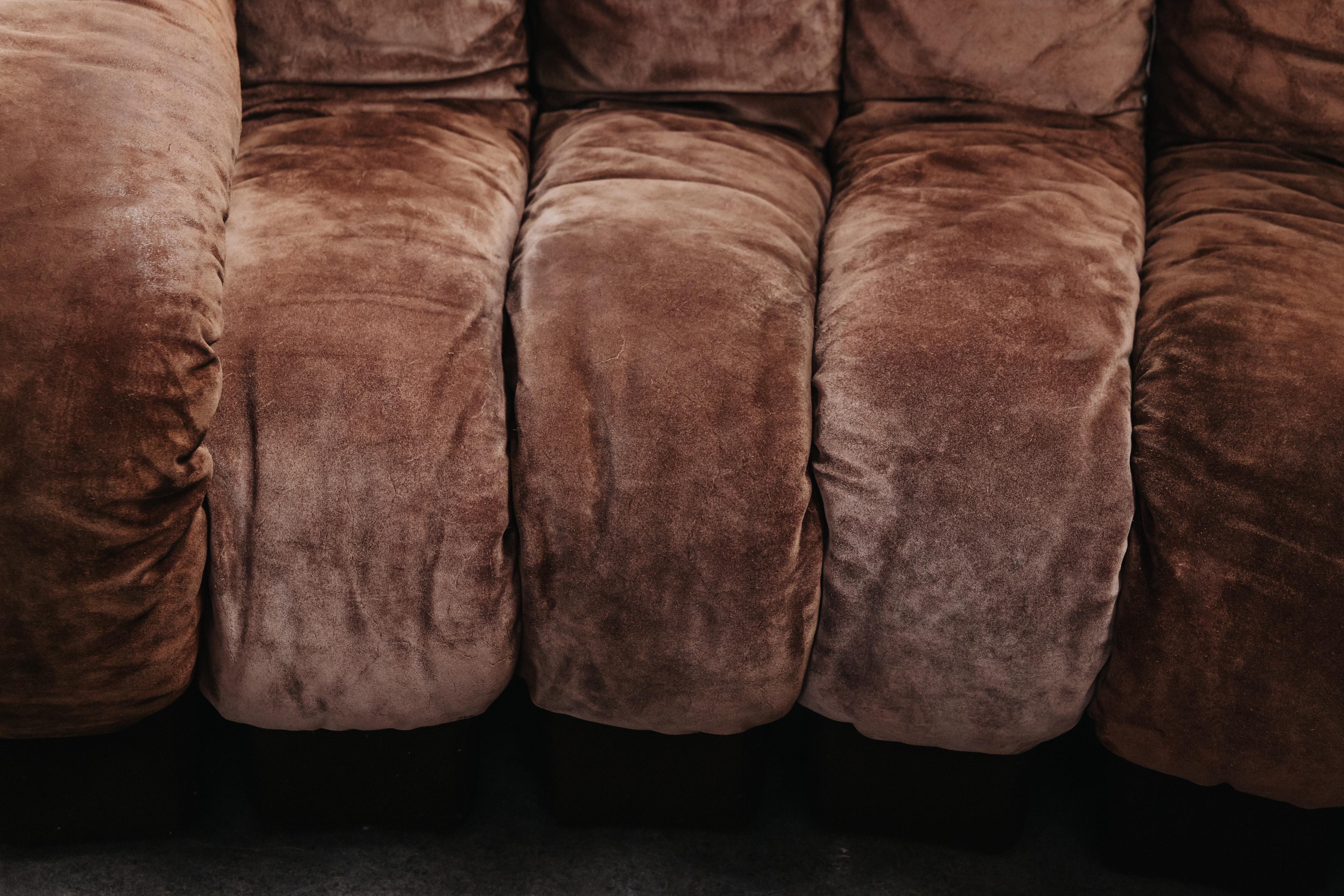 Vintage Pair Of Suede De Sede DS-600 Nonstop Modular Sofas, Circa 1970 For Sale 1