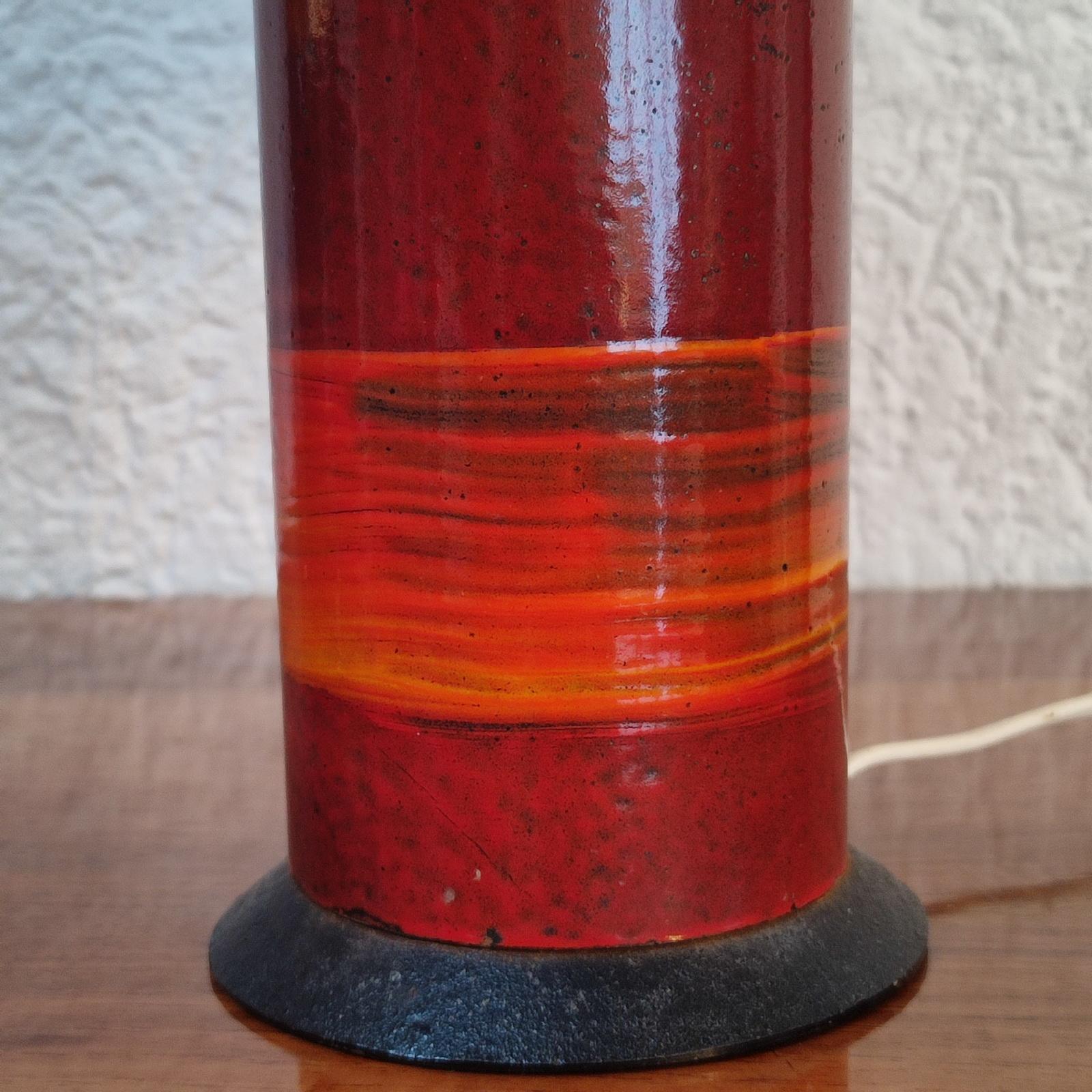 Fin du 20e siècle Paire de lampes de bureau vintage en émail rouge, Italie, années 1970 en vente
