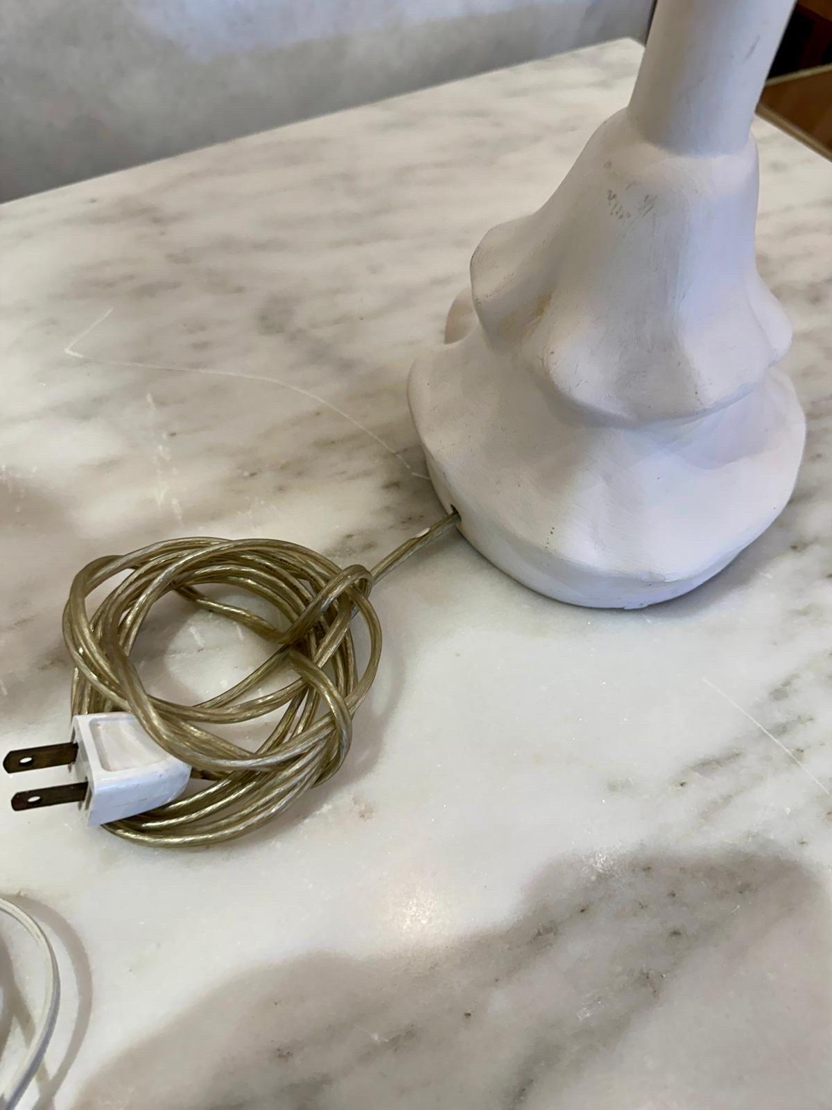Vintage Pair of Tete du Femme Plaster Table Lamps After Alberto Giacometti In Good Condition In North Miami, FL