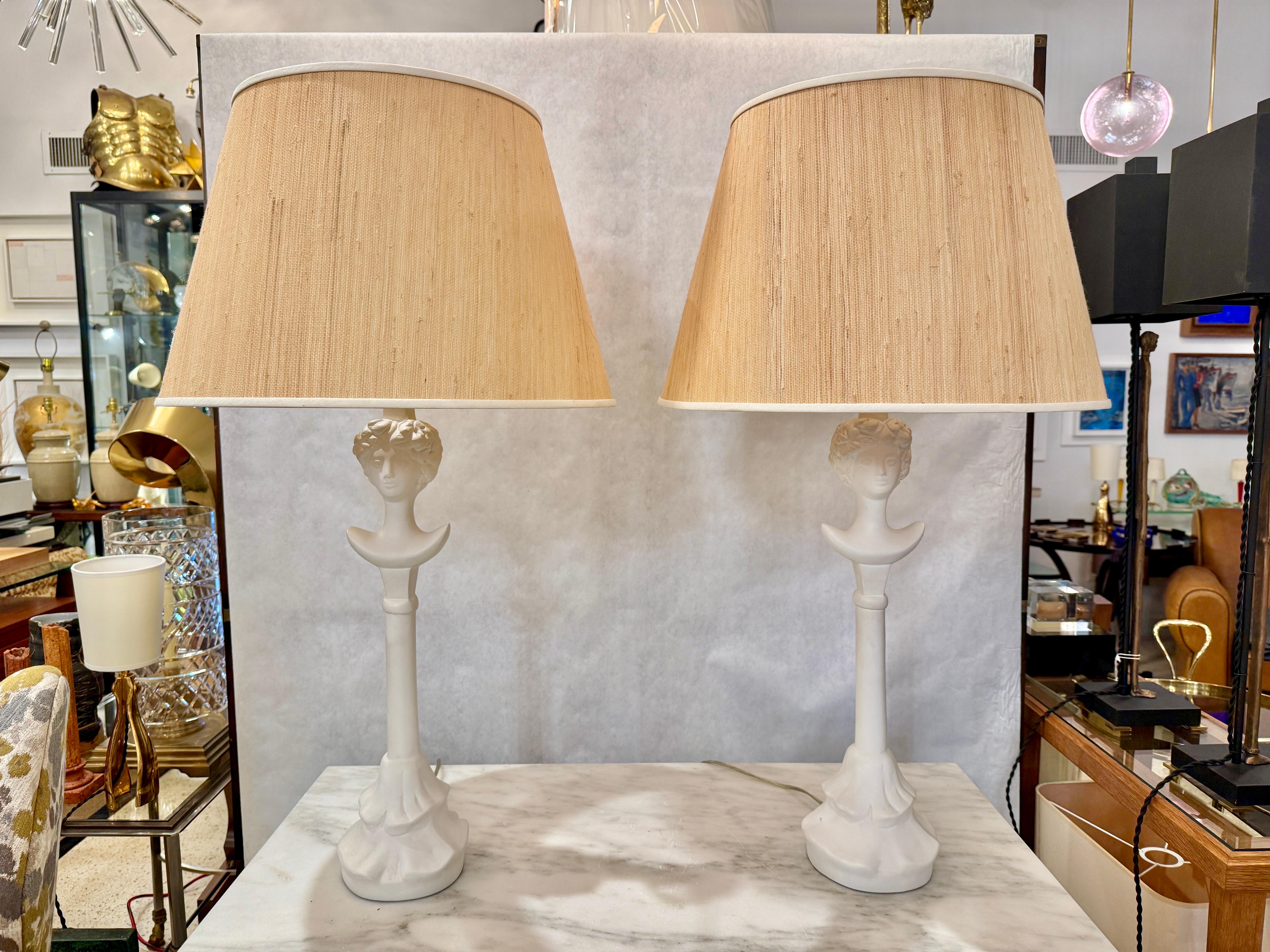 Coppia vintage di lampade da tavolo in gesso Tete-du-Femme di Alberto Giacometti, COPPIA In condizioni buone in vendita a North Miami, FL
