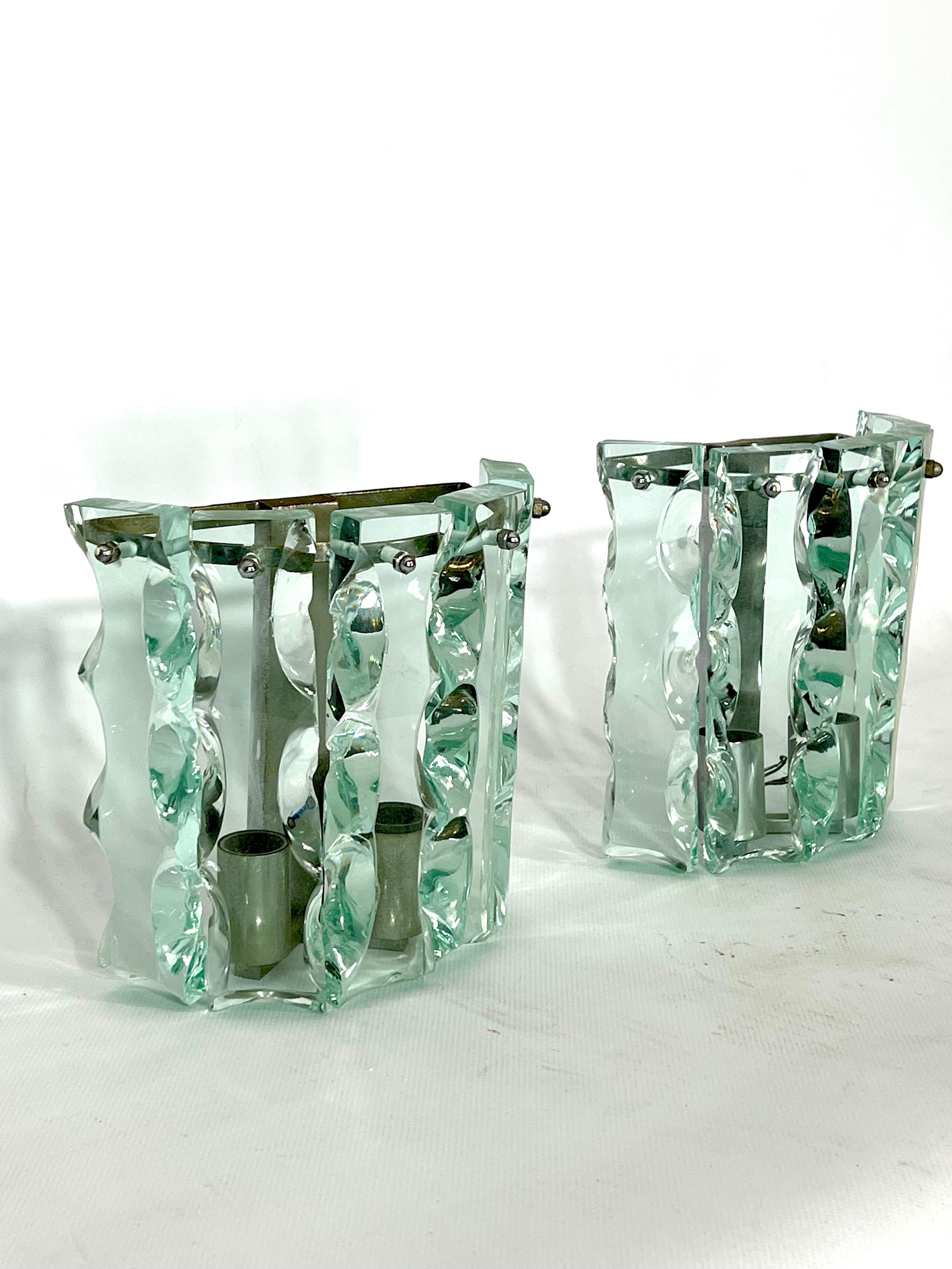 Vintage Pair of Thick Cut Glass Sconces by Zero Quattro, Italy 1970s For Sale 4