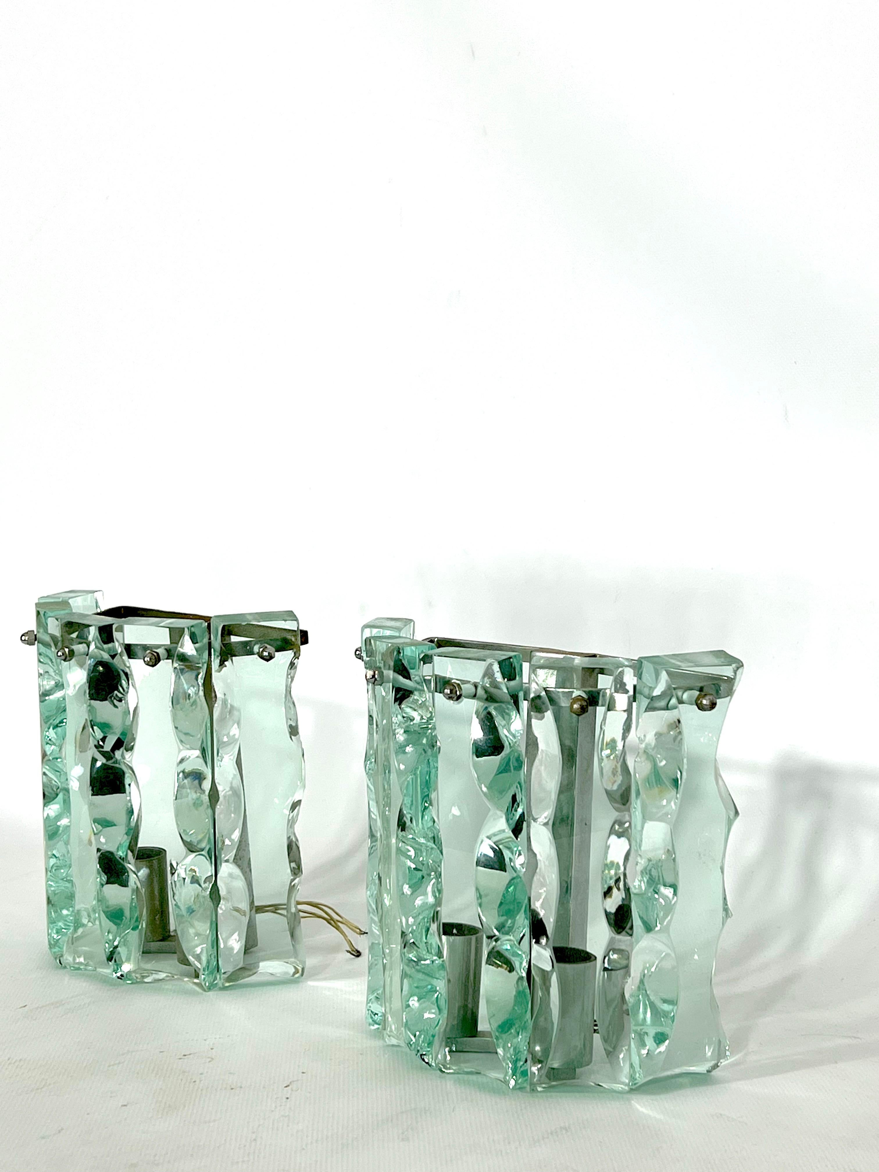 Modern Vintage Pair of Thick Cut Glass Sconces by Zero Quattro, Italy 1970s For Sale