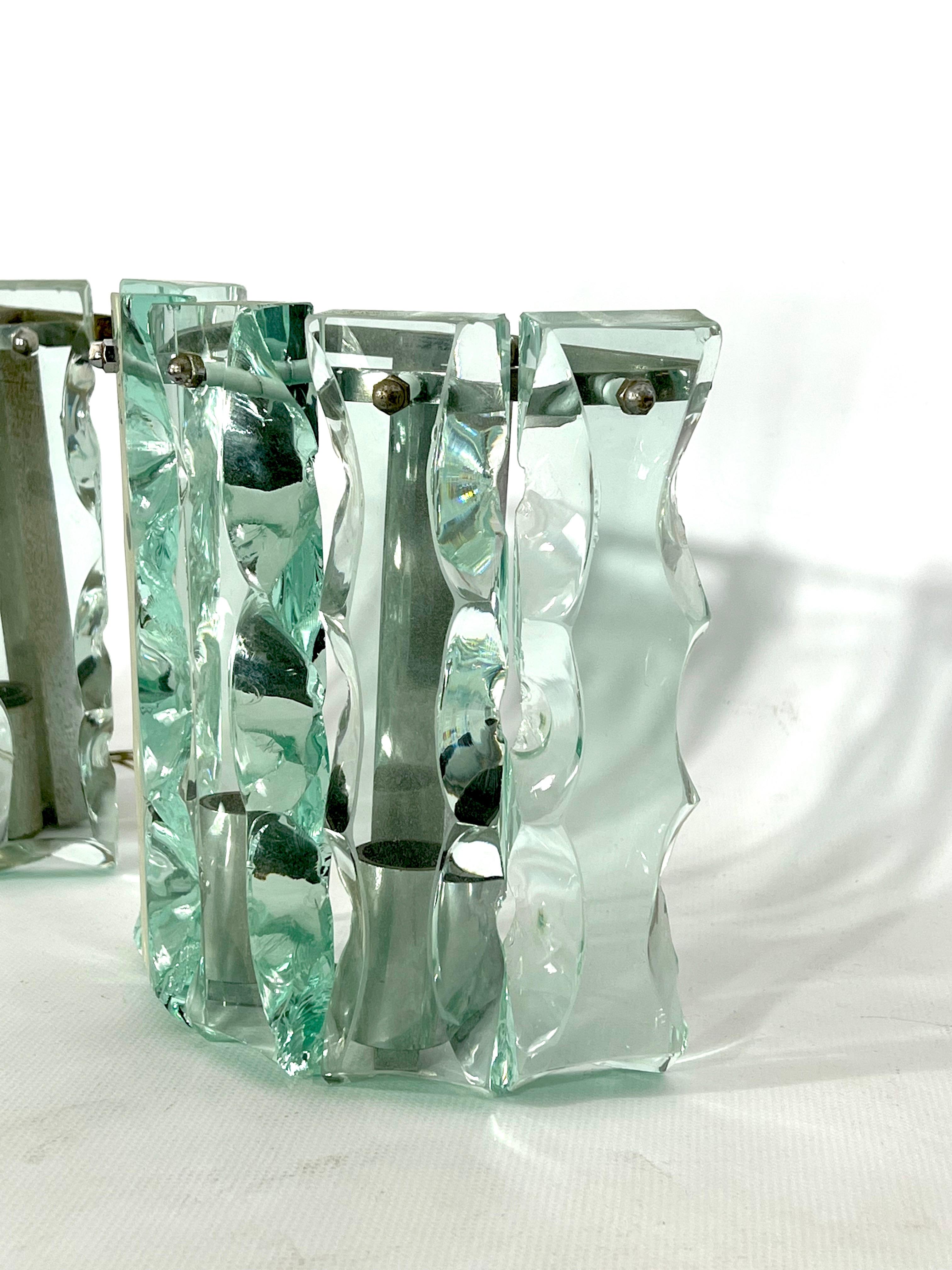 Italian Vintage Pair of Thick Cut Glass Sconces by Zero Quattro, Italy 1970s For Sale