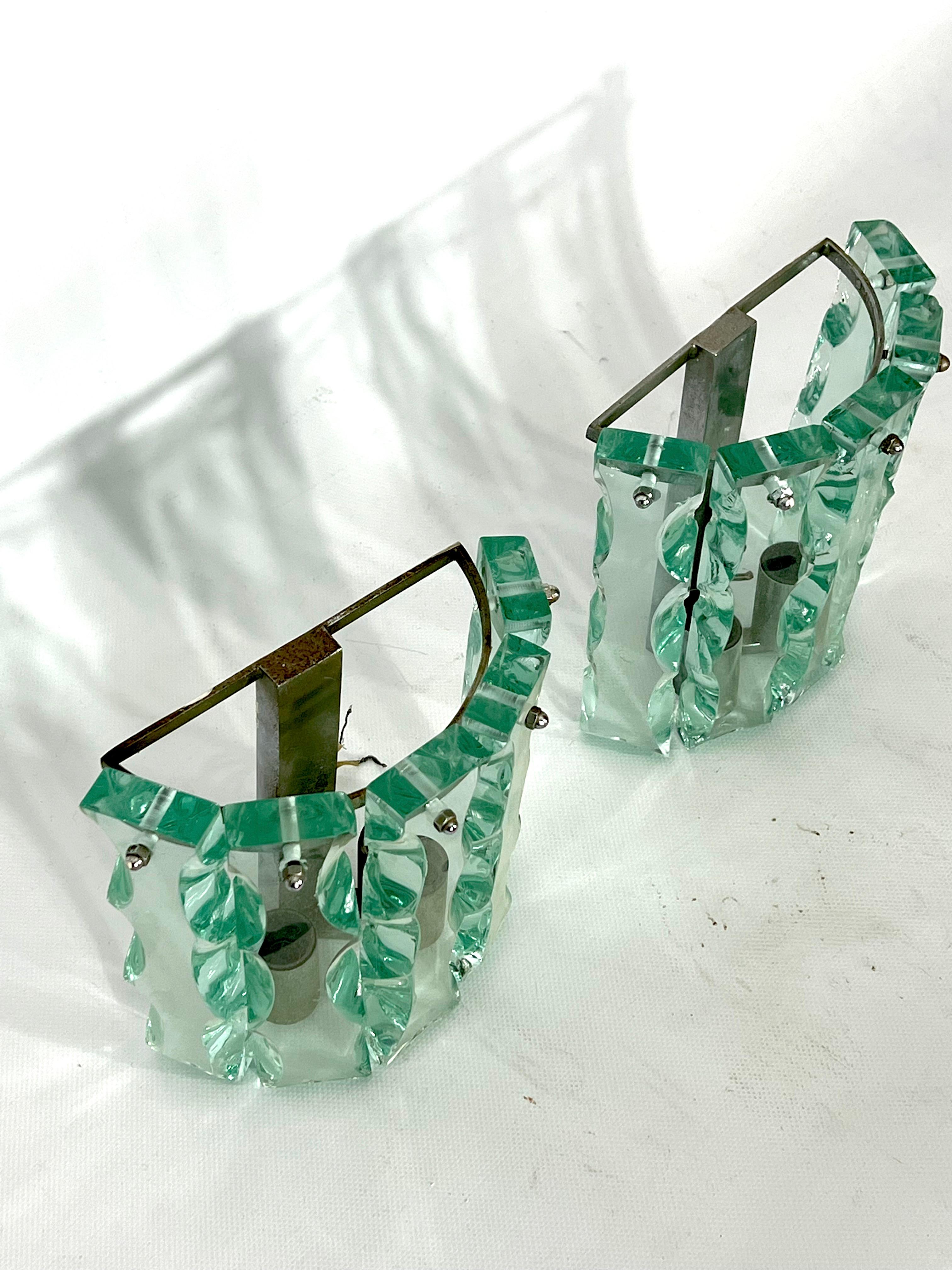 Vintage Pair of Thick Cut Glass Sconces by Zero Quattro, Italy 1970s For Sale 1