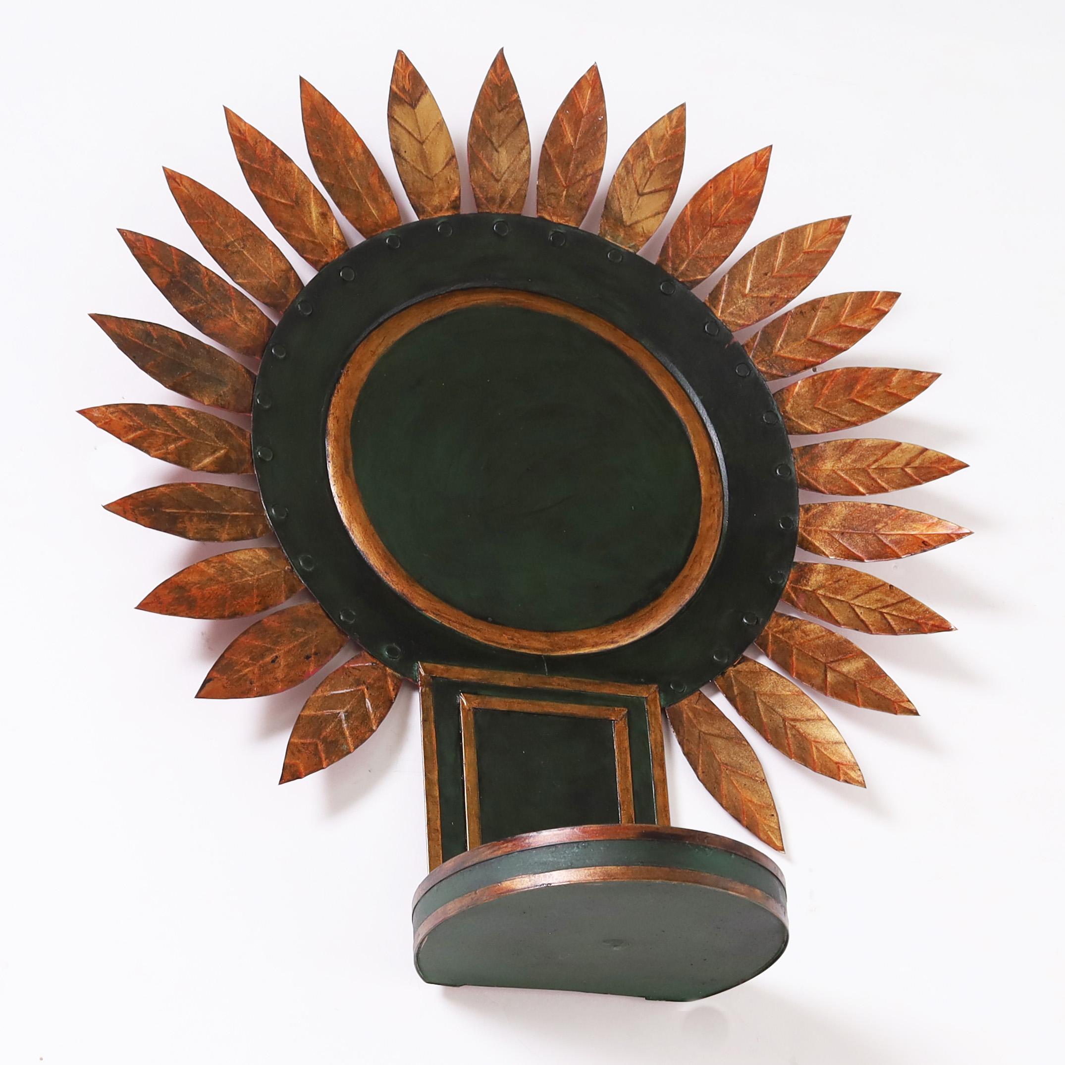 Pareja de apliques vintage Tole Sunburst siglo XX en venta