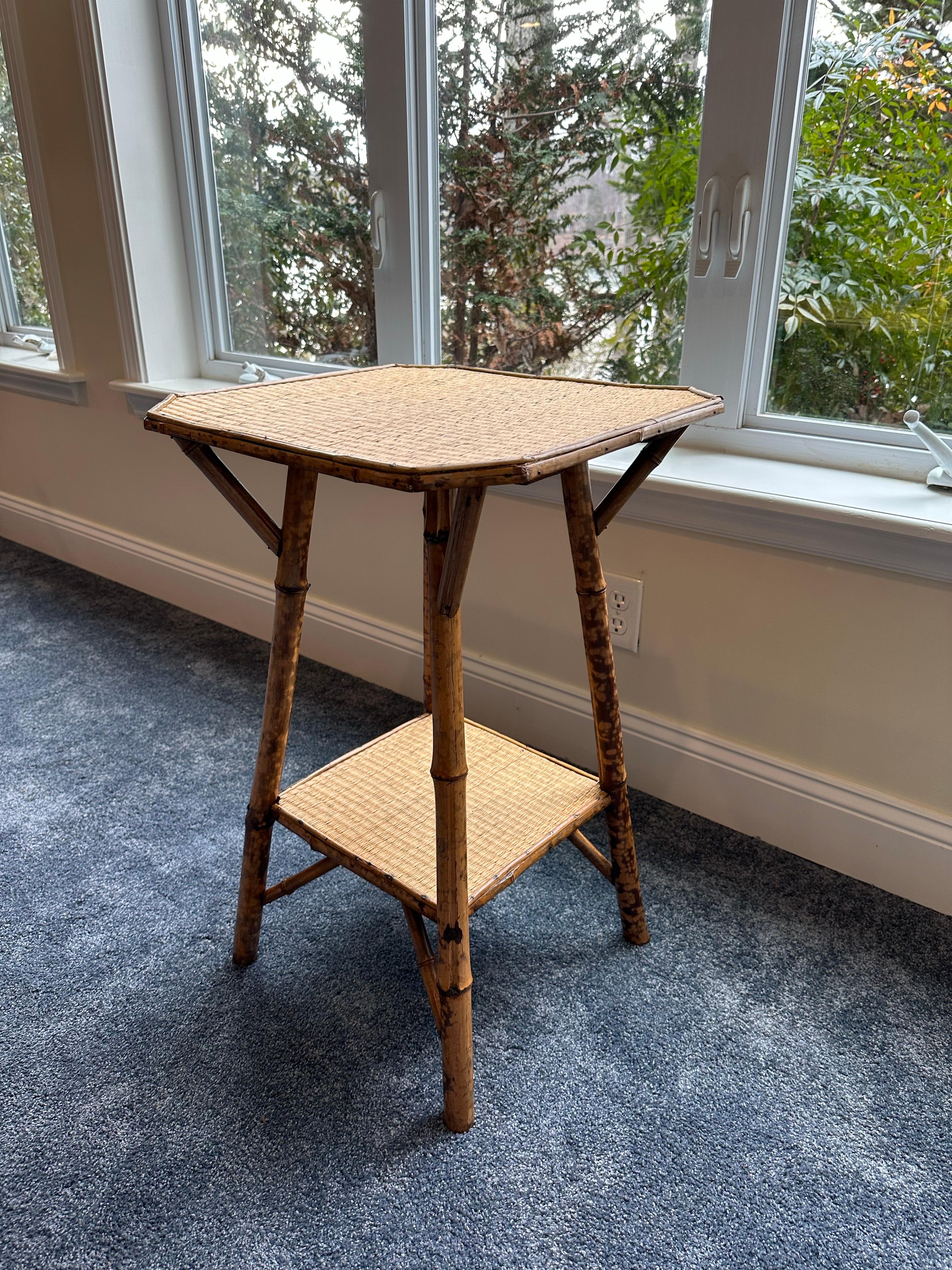 Vintage Pair of Tortoise Bamboo and Rattan End Tables In Good Condition In Roanoke, VA