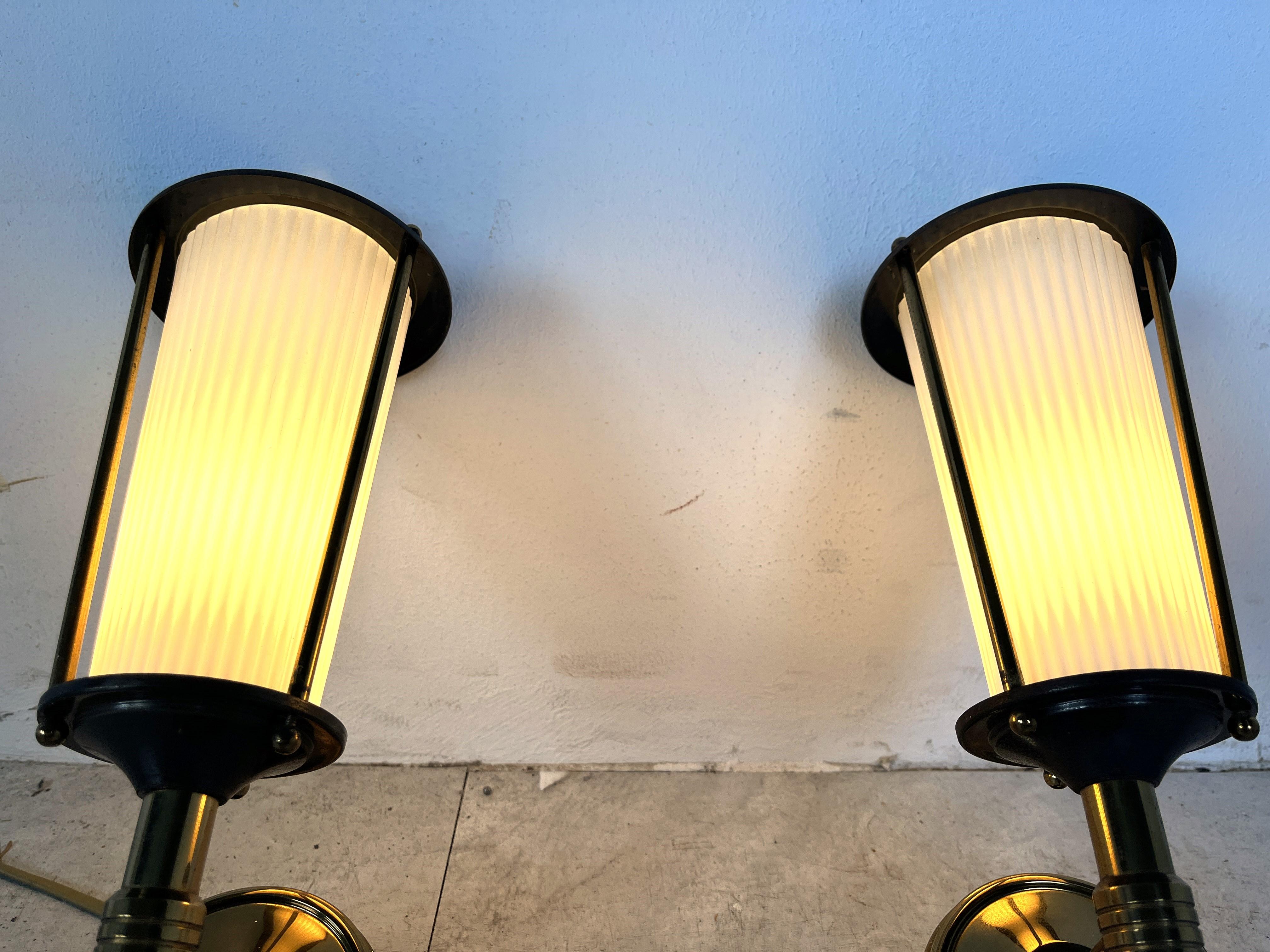Vintage pair of wall sconces by Maison Arlus, 1950s In Good Condition In HEVERLEE, BE