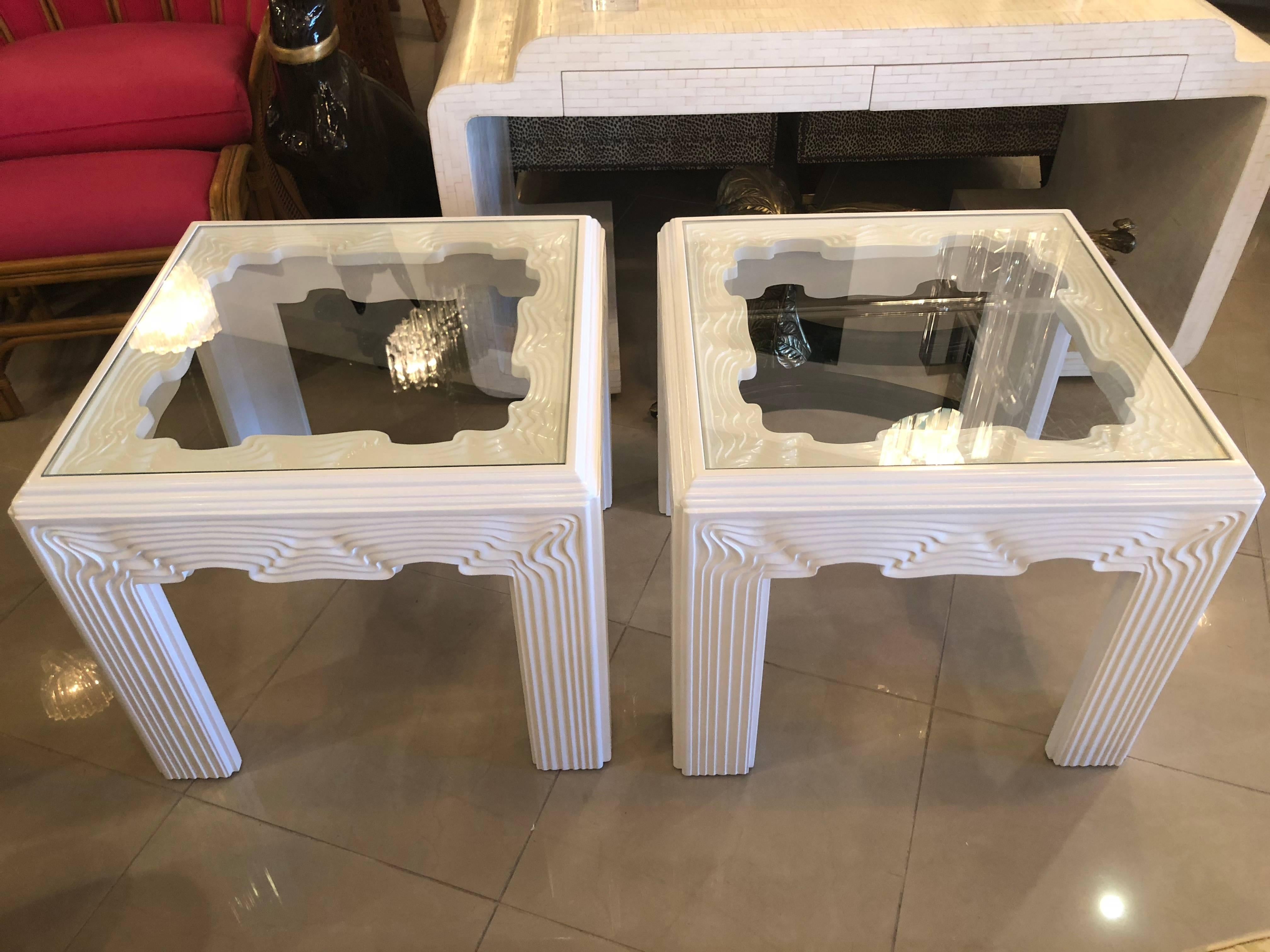 Late 20th Century Vintage Pair of White Lacquered Wavy Swirl Modern End Side Tables