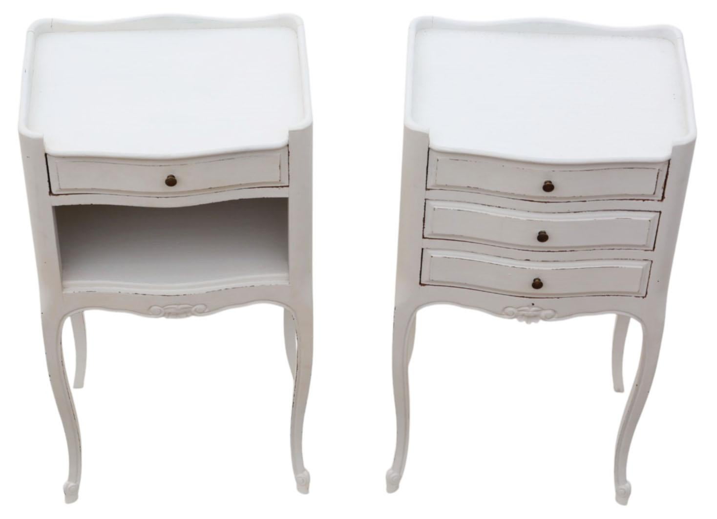 20th Century Vintage Pair of White-Painted Bedside Tables – Quality Nightstands For Sale