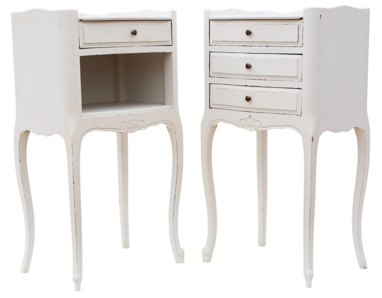 Cherry Vintage Pair of White-Painted Bedside Tables – Quality Nightstands For Sale