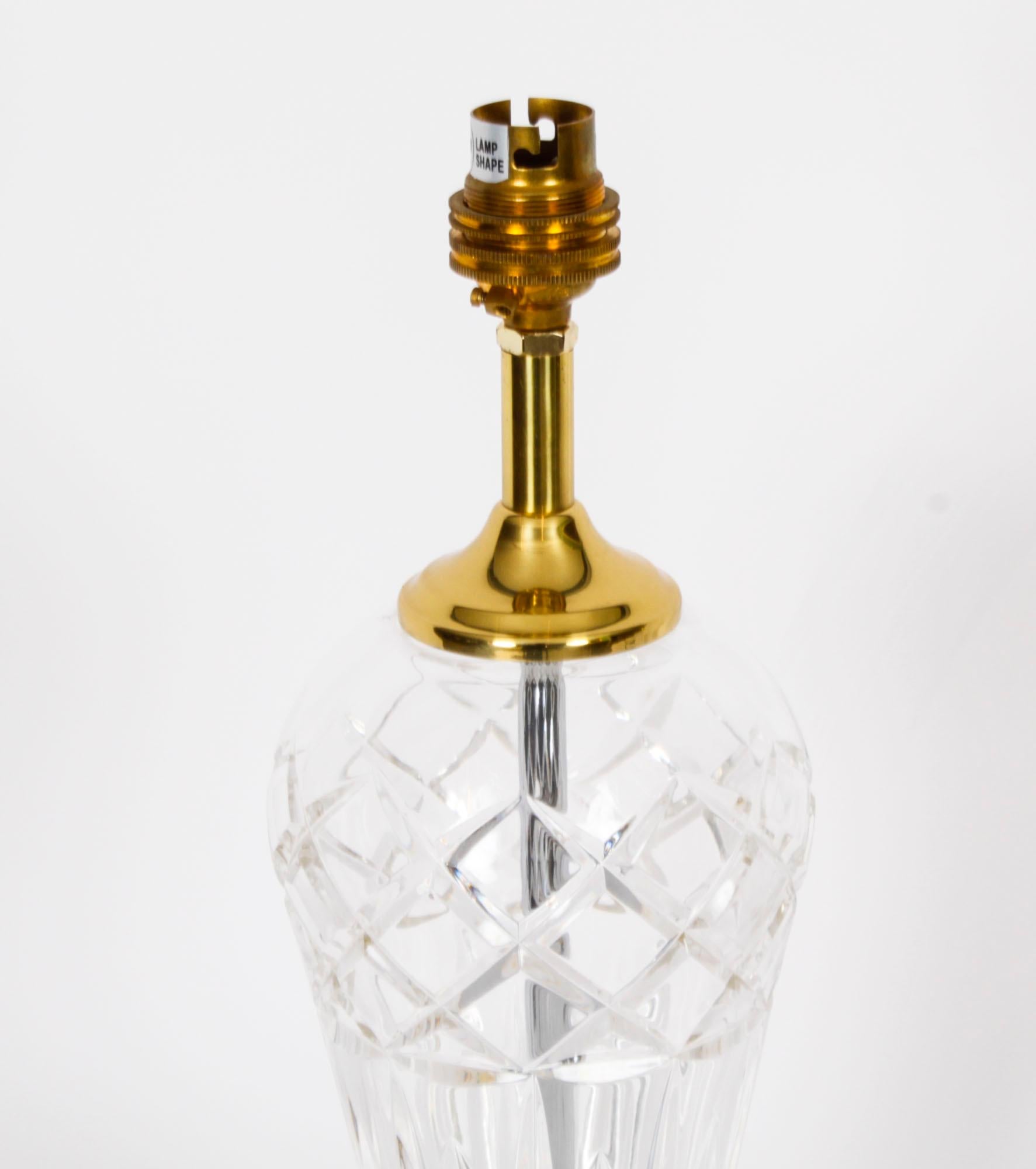 Paar Vintage-Tischlampen aus geschliffenem Windsor-Glas, 20. Jahrhundert im Zustand „Gut“ im Angebot in London, GB