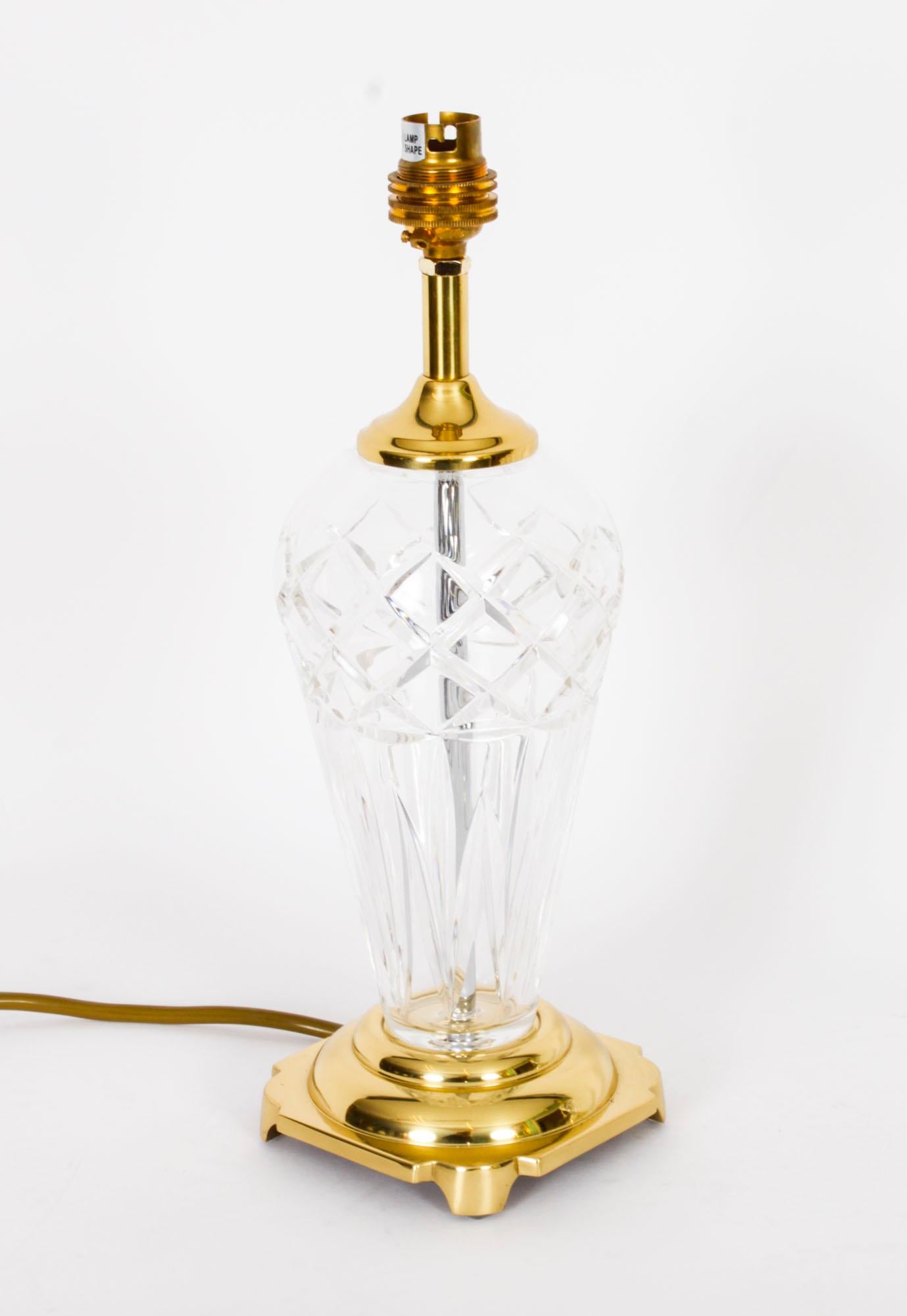Paar Vintage-Tischlampen aus geschliffenem Windsor-Glas, 20. Jahrhundert im Angebot 3