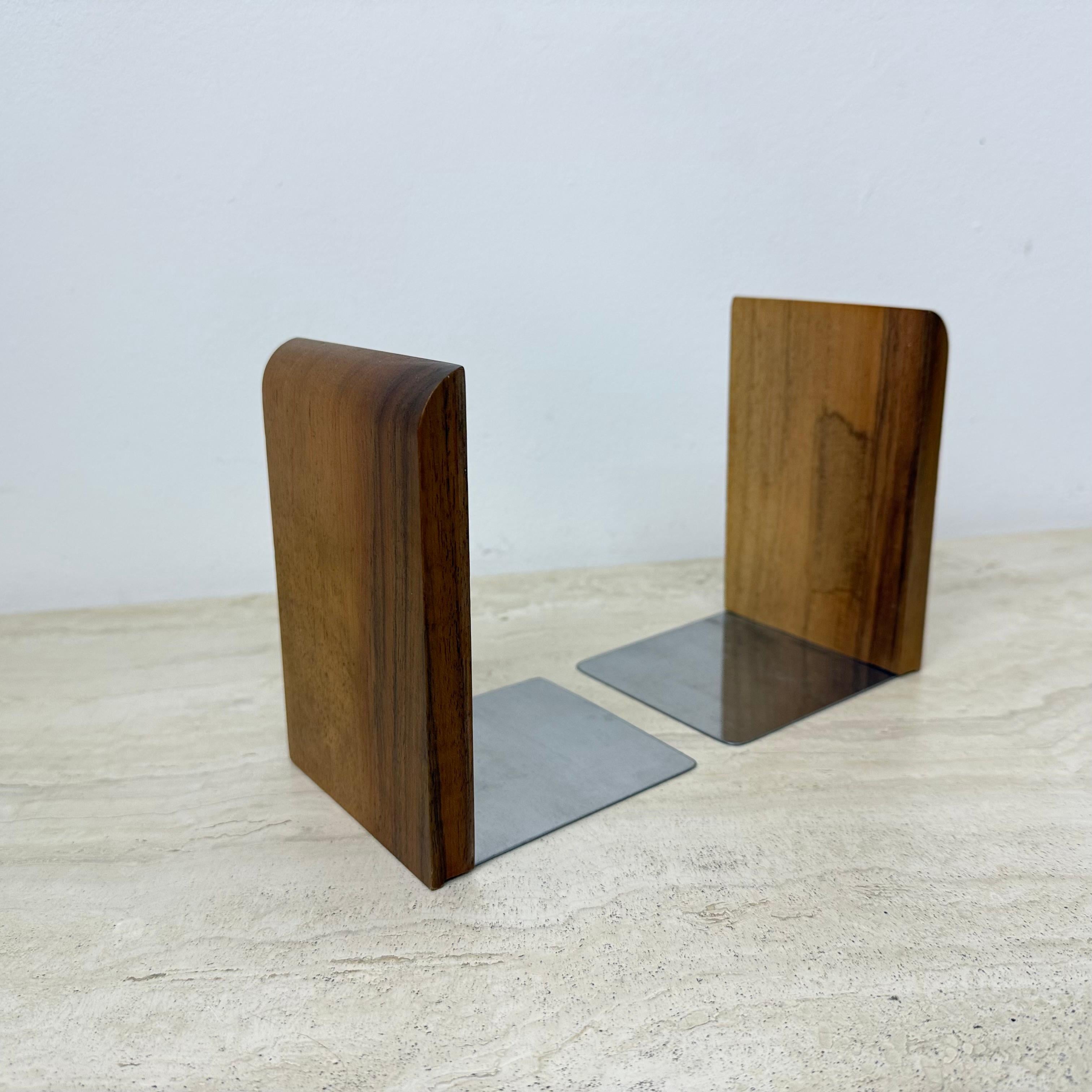 Paar Vintage-Buchstützen aus Holz, 1970er-Jahre (Dänisch) im Angebot