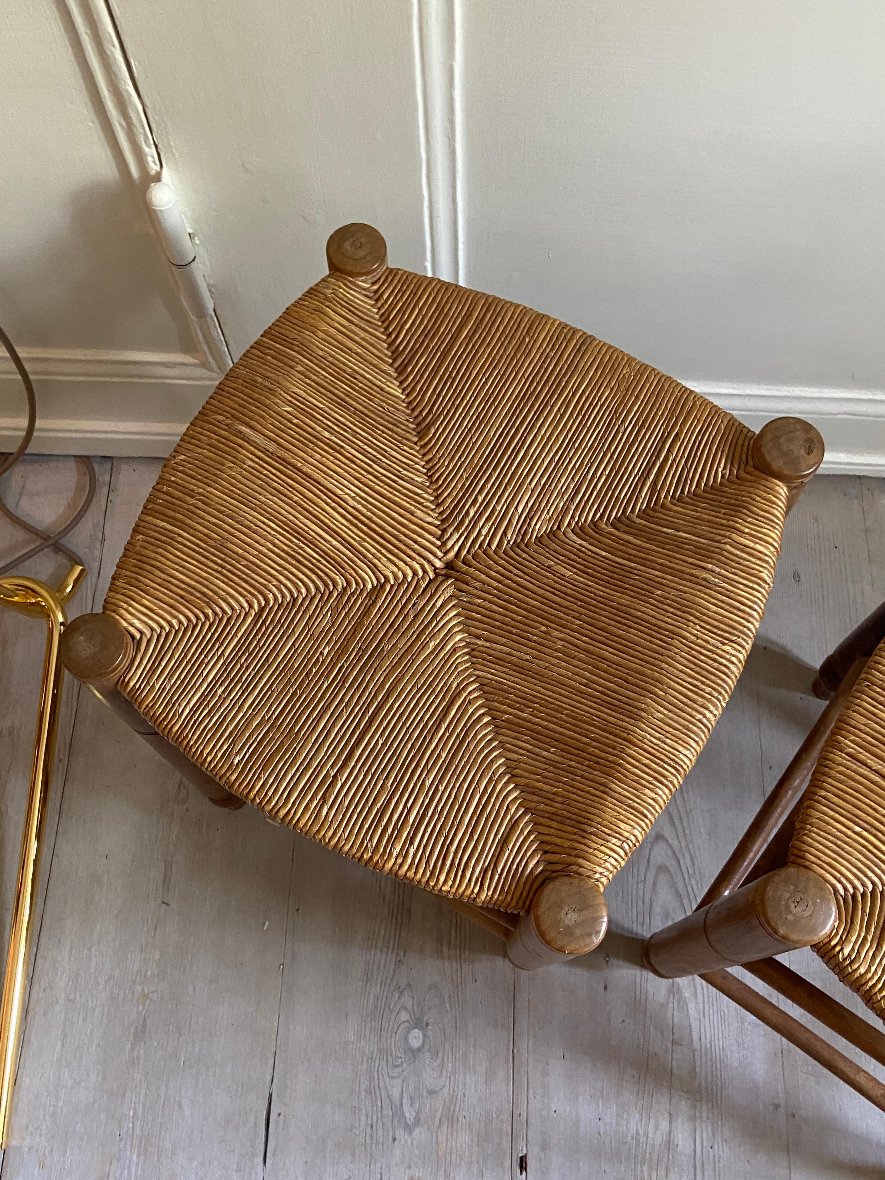 Mid-20th Century Vintage Pair of Wooden Stools with Woven Rush Seats, France, 1950s For Sale