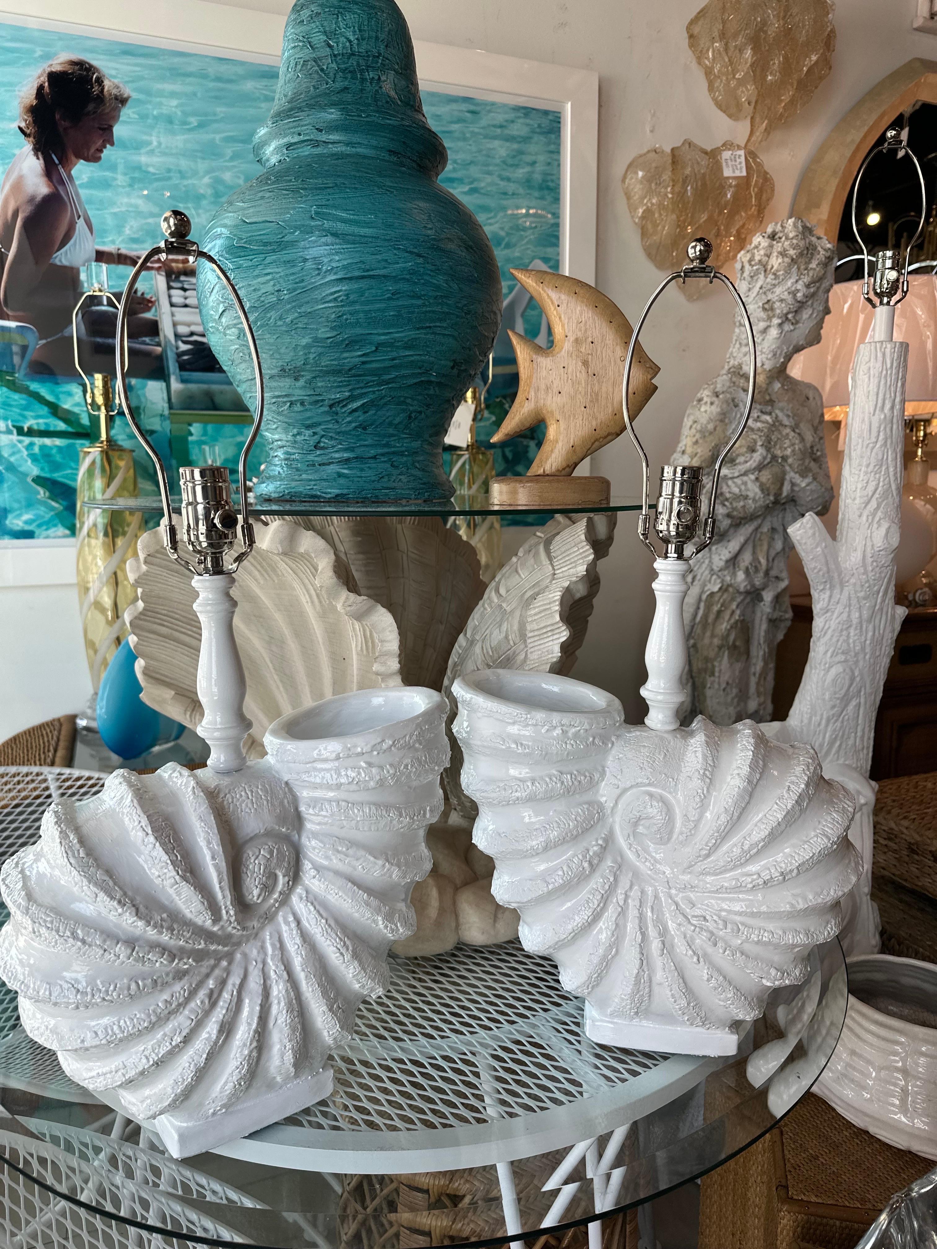 Vintage Pair Palm Beach Nautilus Shell Seashell Plaster Table Lamps Newly Wired For Sale 6