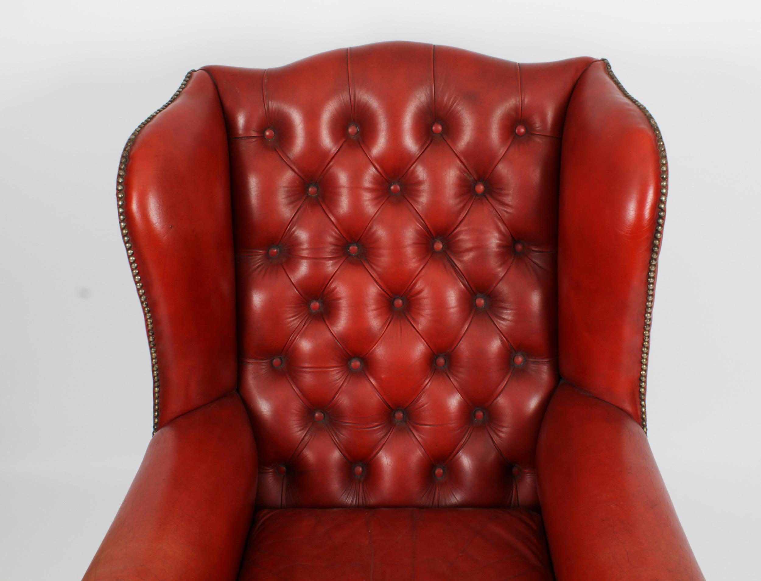 Vintage Pair Red Leather Button Backed Wingback Armchairs 20th Century For Sale 3