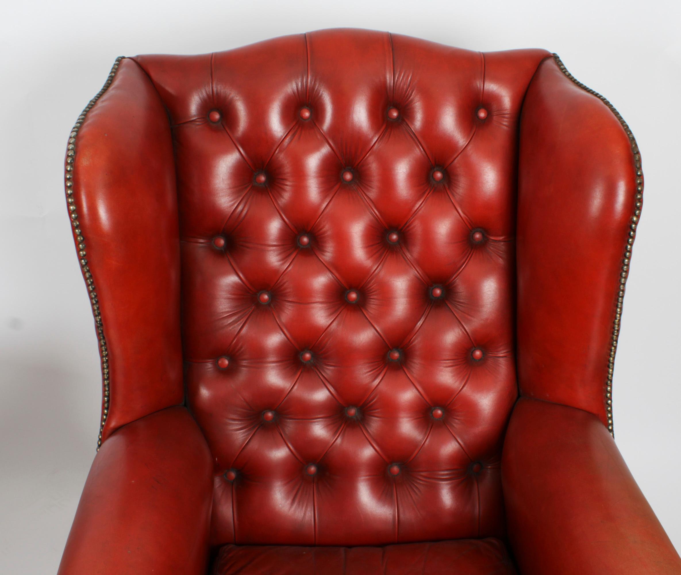 English Vintage Pair Red Leather Button Backed Wingback Armchairs 20th Century For Sale