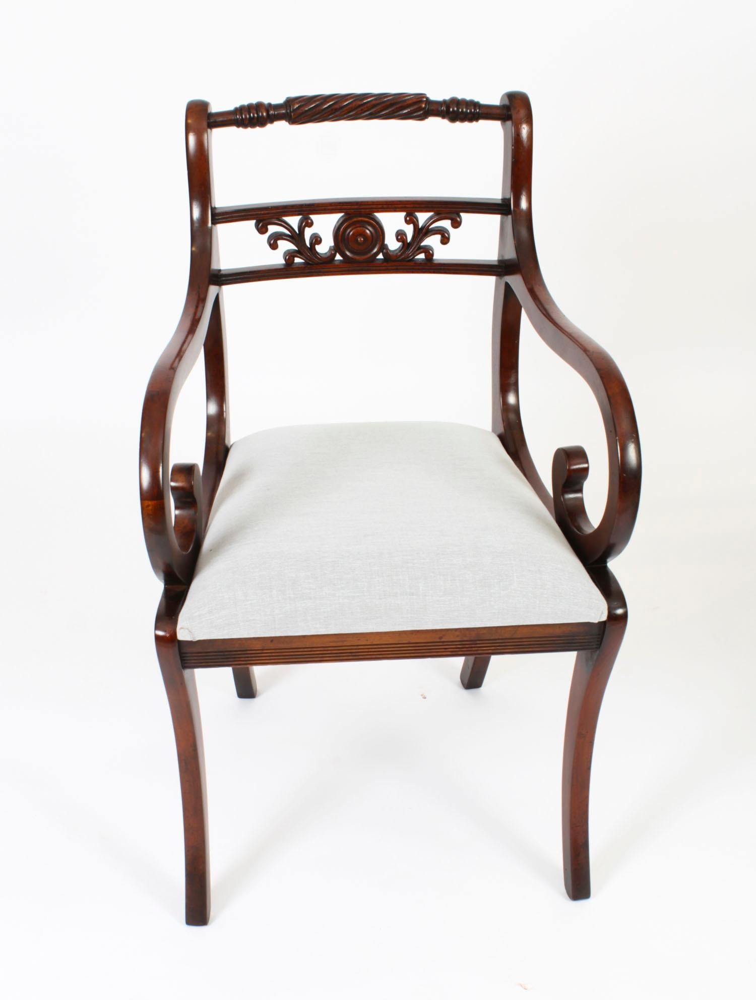 20ième siècle Paire de fauteuils à dossier en corde de style Revive 20ème siècle en vente