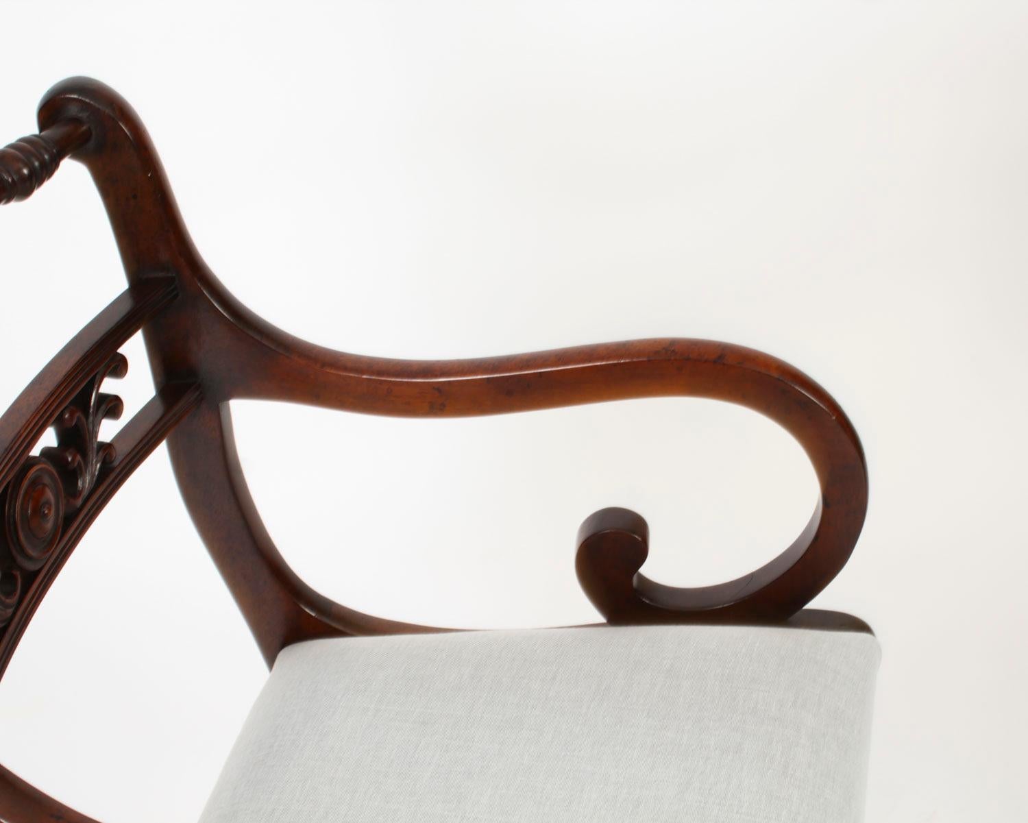 Paire de fauteuils à dossier en corde de style Revive 20ème siècle en vente 3