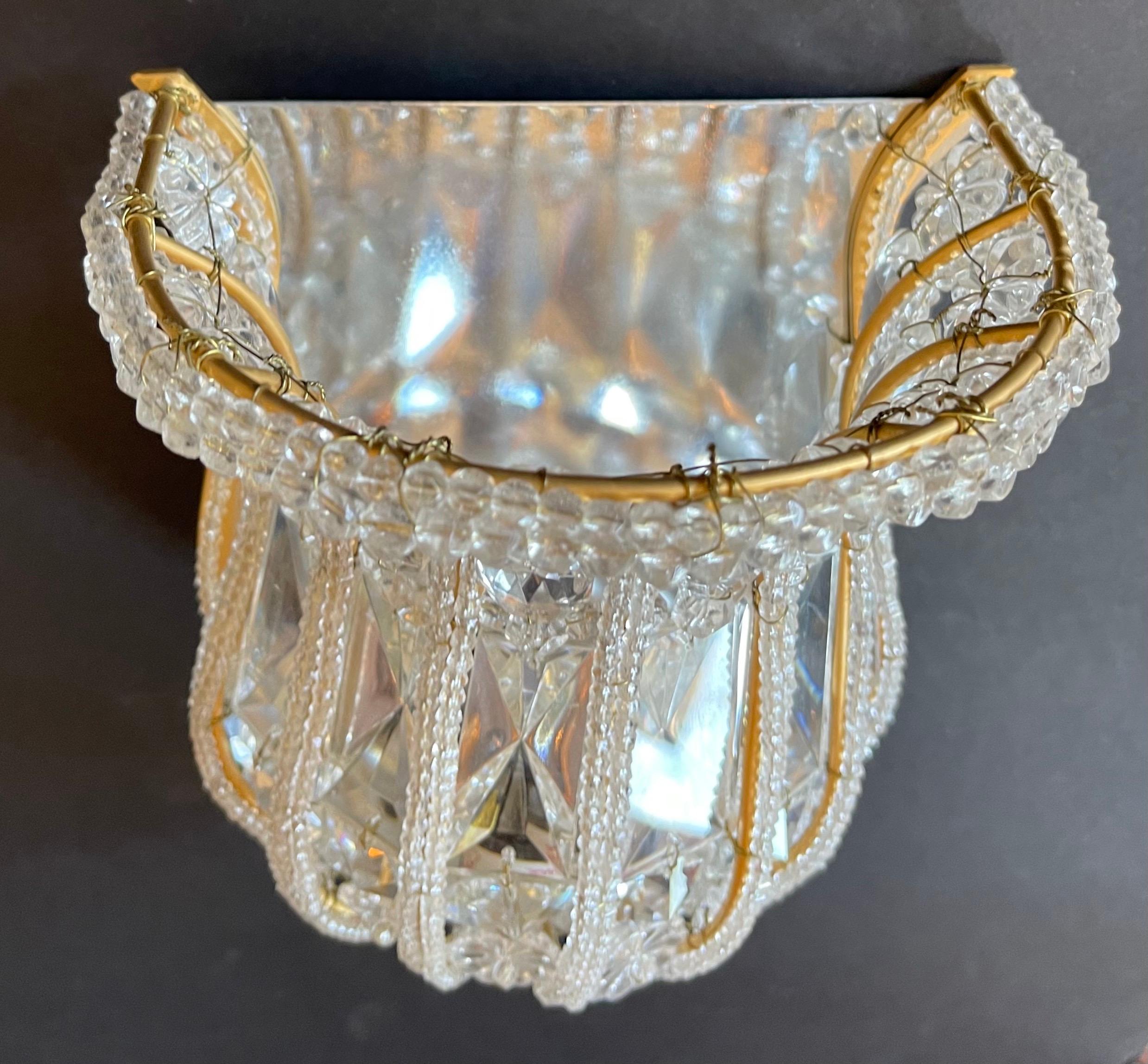 Vintage Pair Sherle Wagner Gold Gilt Crystal Bead Basket Light Sconces Fixtures In Good Condition In Roslyn, NY