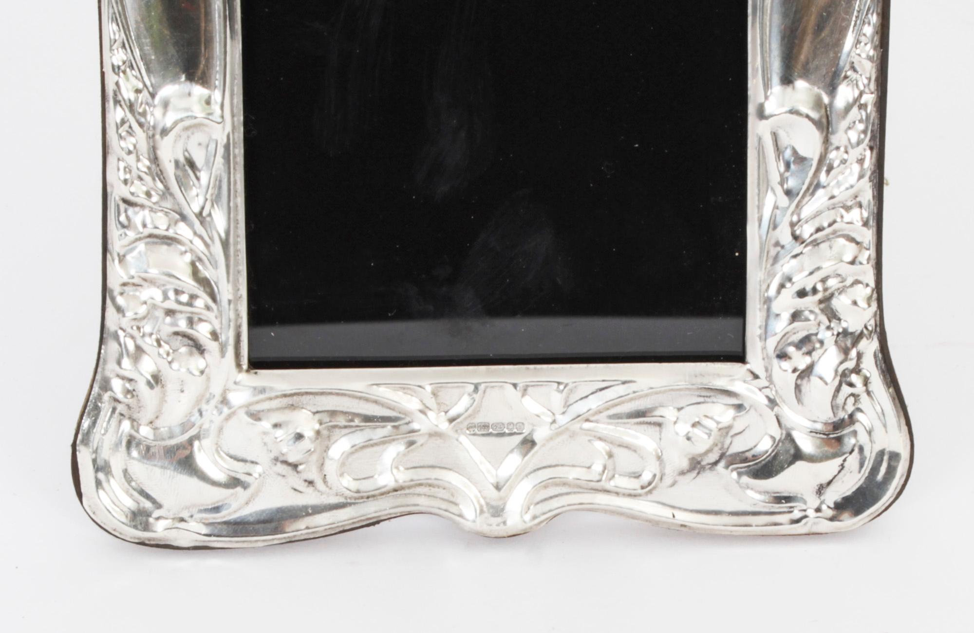 Vintage Pair Sterling Silver Art Nouveau Style Photo Frames For Sale 3