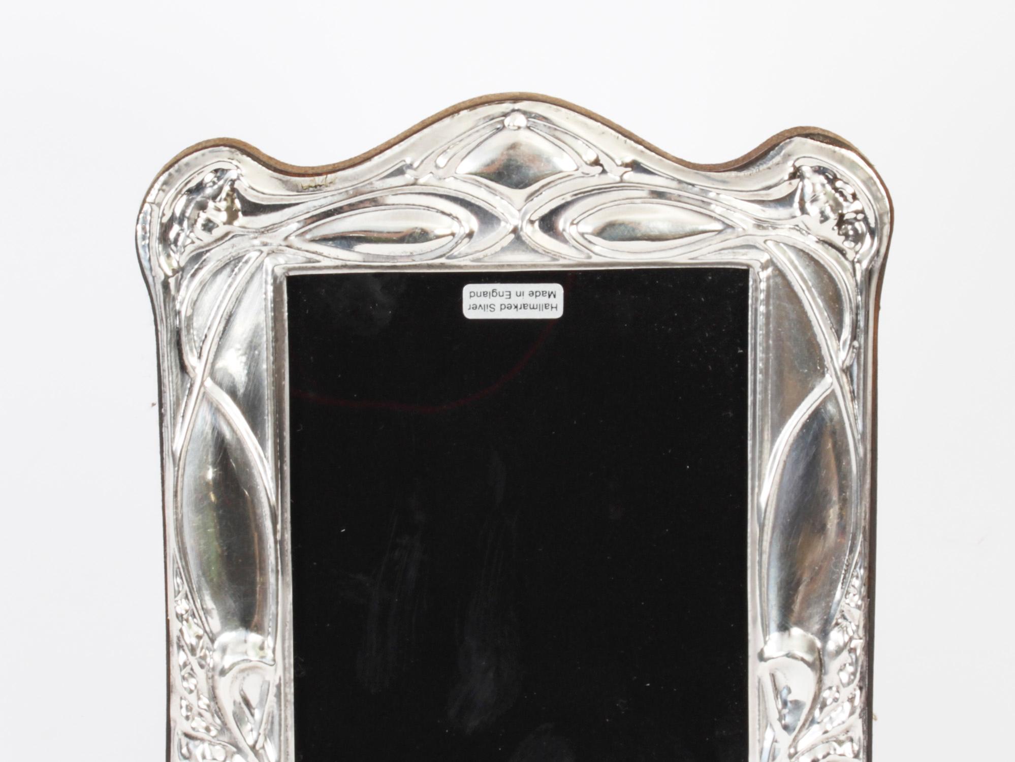 Vintage Pair Sterling Silver Art Nouveau Style Photo Frames For Sale 4