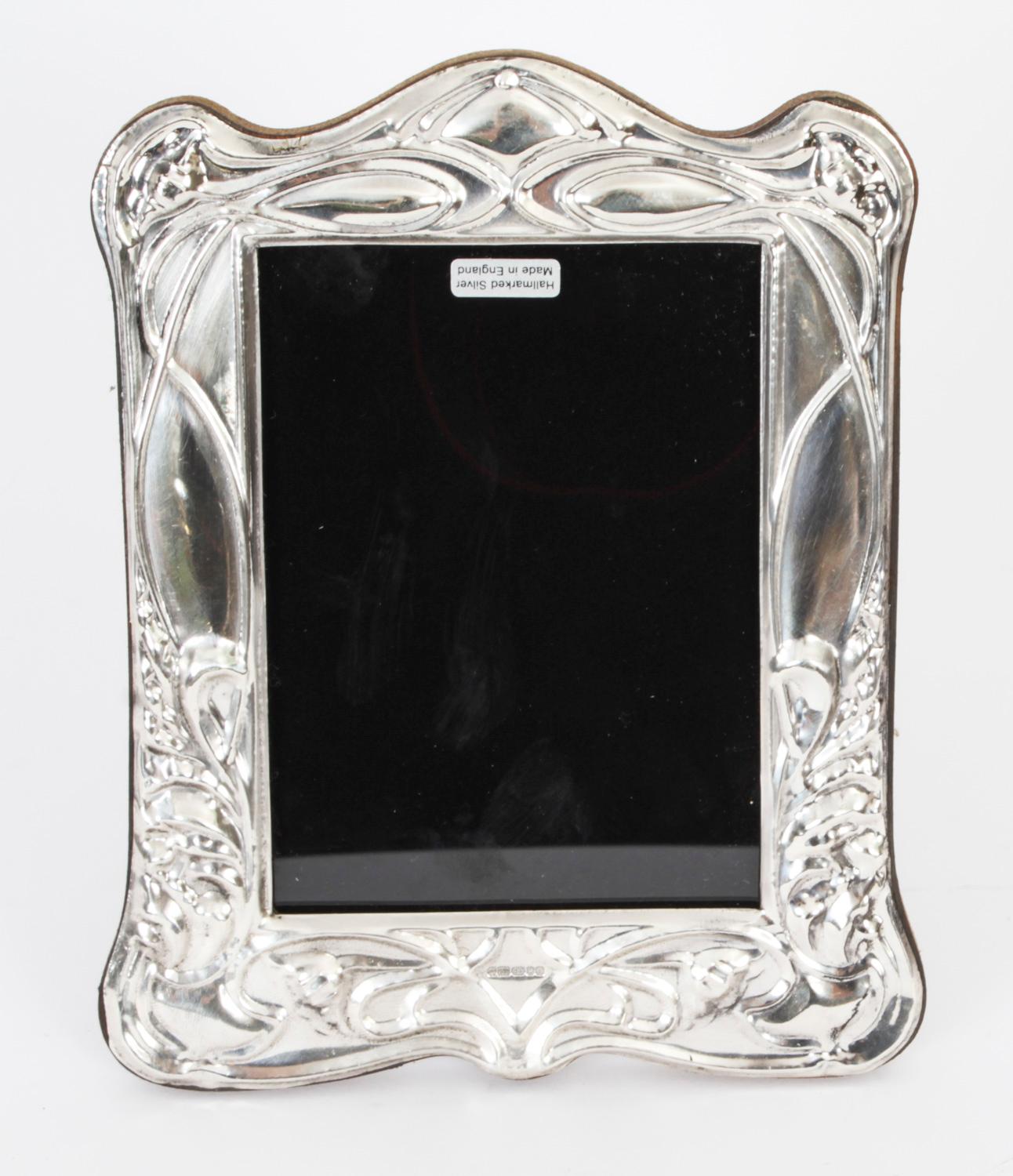 Vintage Pair Sterling Silver Art Nouveau Style Photo Frames For Sale 8