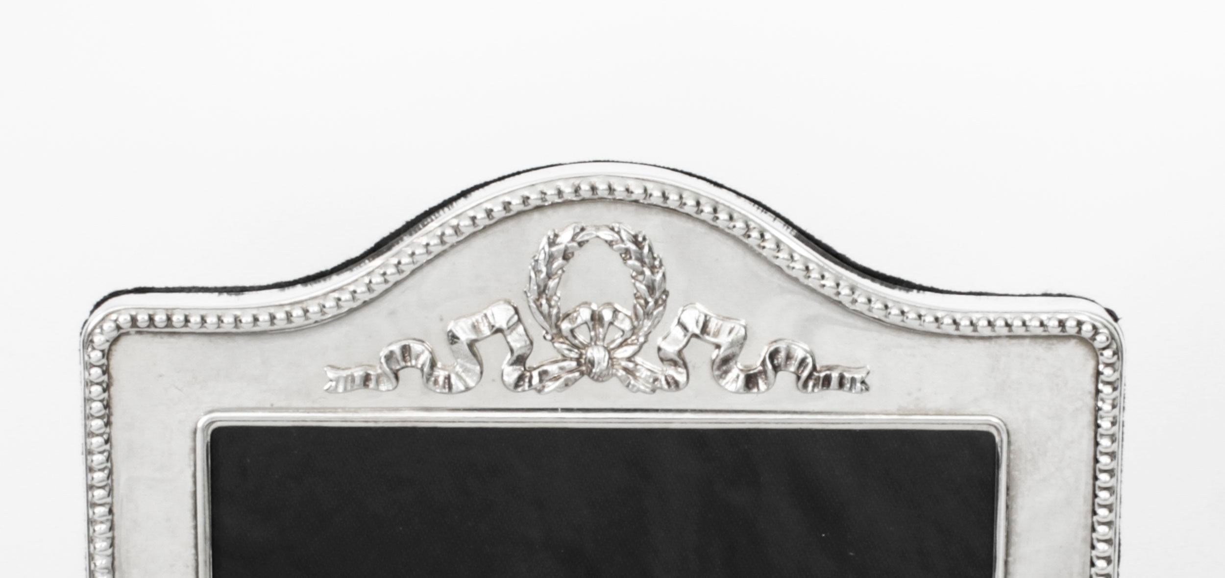 Par de marcos de fotos vintage de plata de ley de Arthur Price & Co 1994 19x13cm Plata esterlina en venta