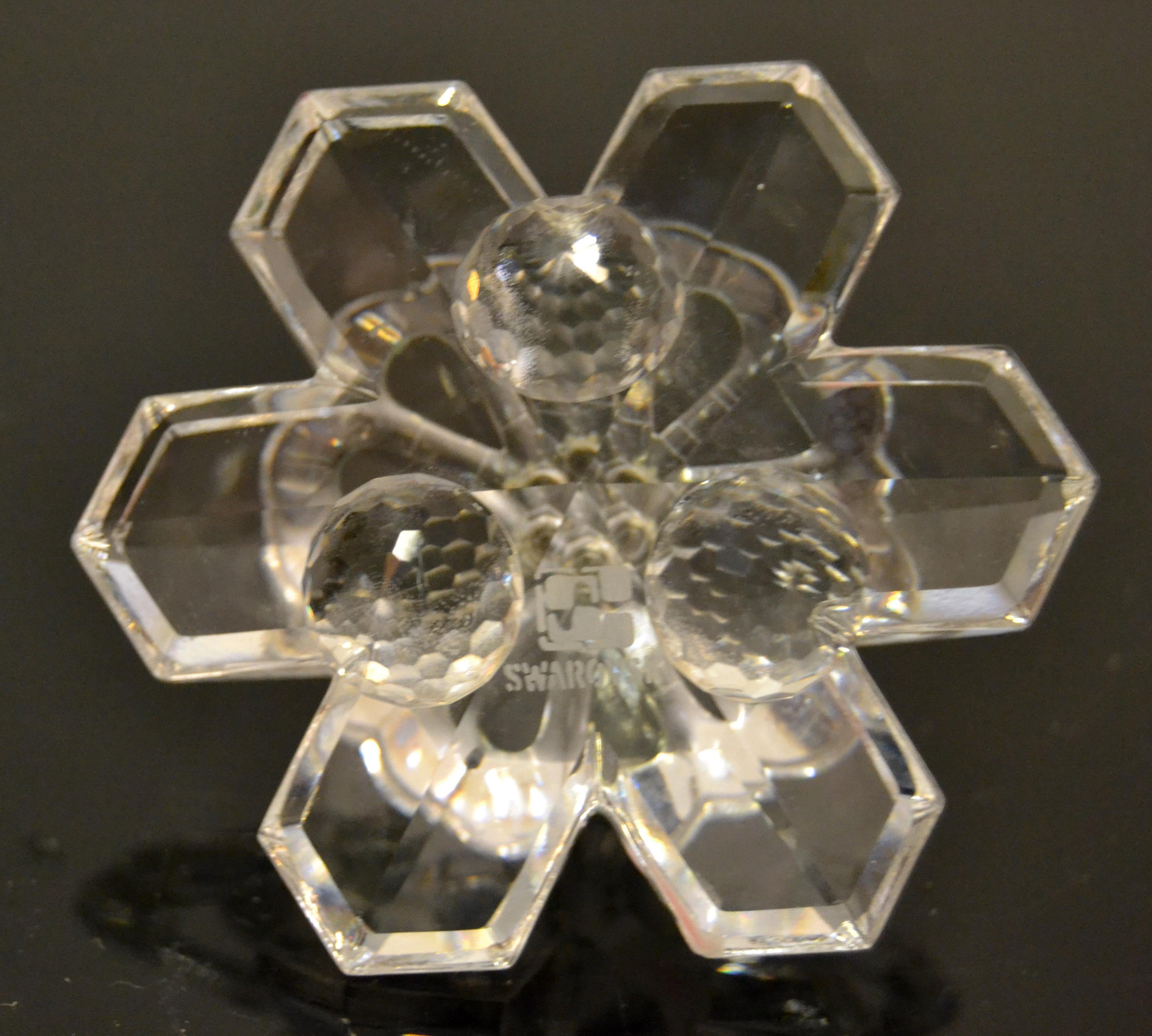 Vintage Pair Swarovski Crystal Star Flowers Pin Candlesticks Faceted Balls Base For Sale 2