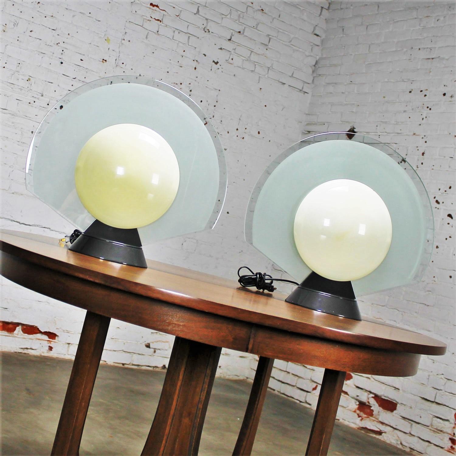 Vintage Pair Tikal 1555 Table Lamps by Pier Giuseppe Ramella for Flos-Arteluce  In Good Condition In Topeka, KS