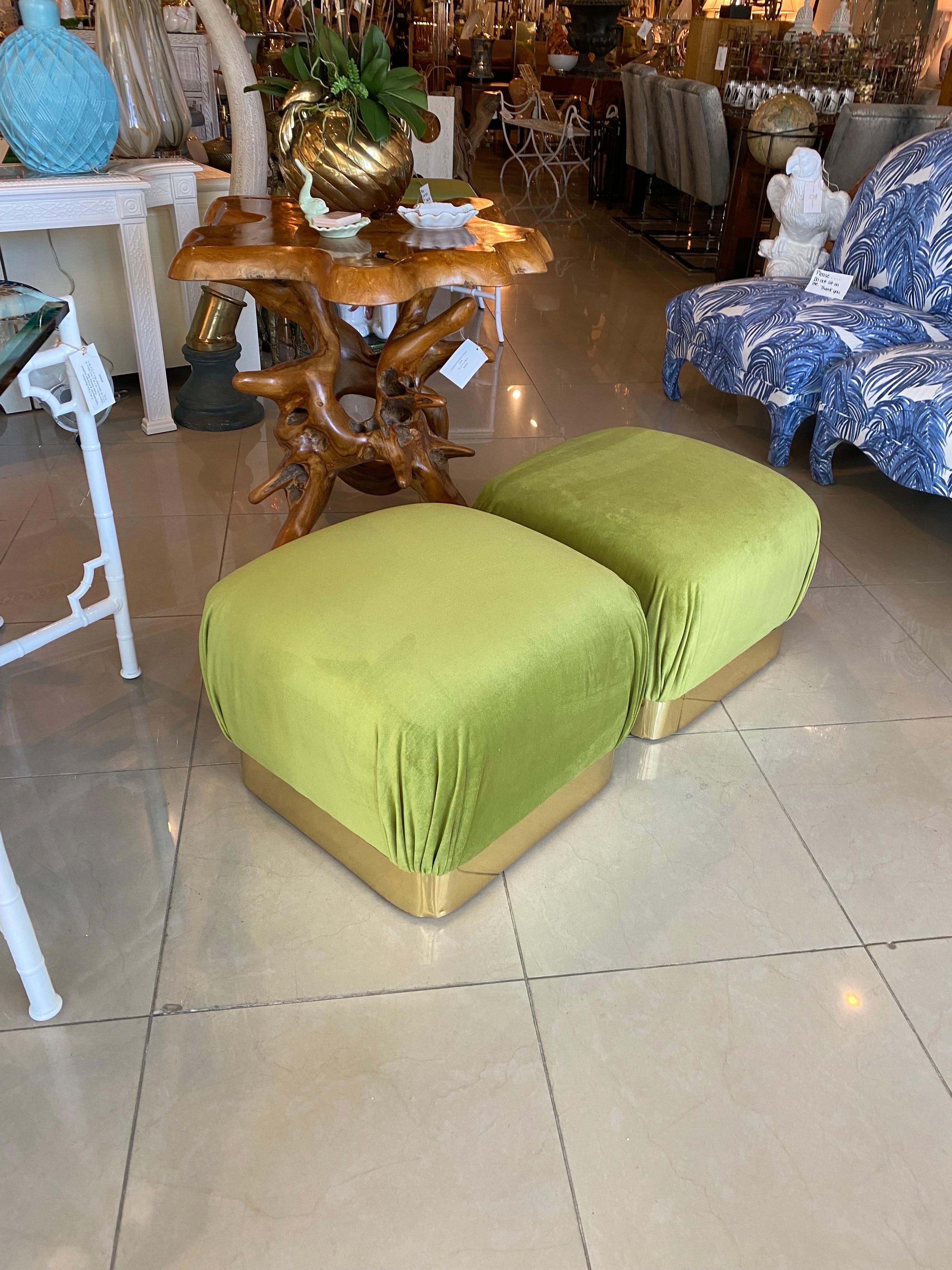 Vintage Pair Upholstered Green Velvet Brass Benches Poufs Karl Springer Style im Angebot 1