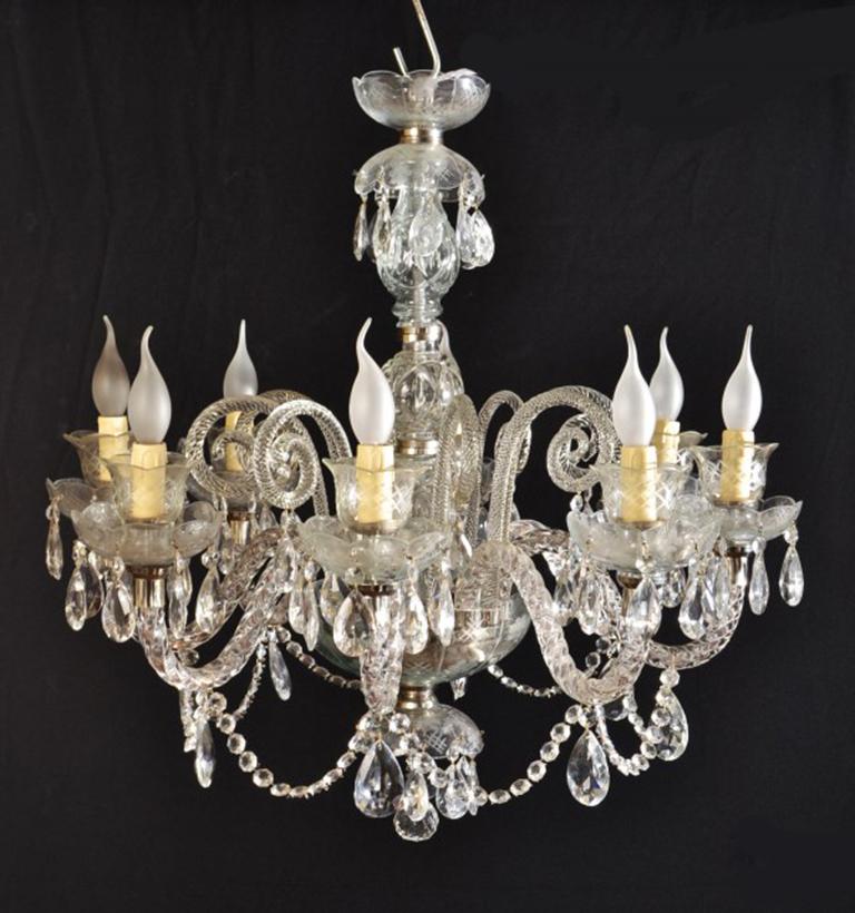 Vintage Pair Venetian 8 Light Chandeliers 20th Century In Good Condition In London, GB