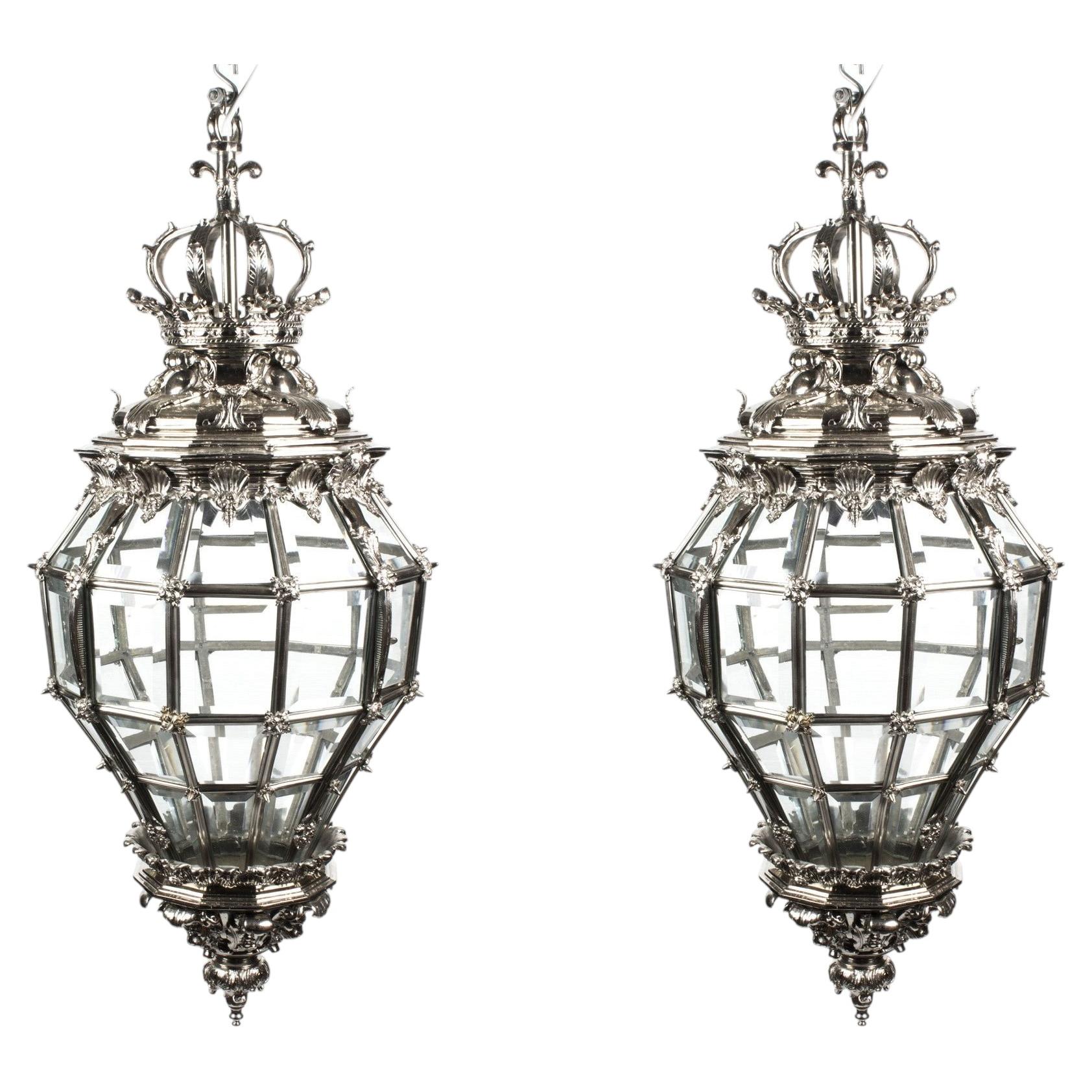 Vintage Pair Versailles Silver Bronze Diamond Baluster Lanterns 20th Century